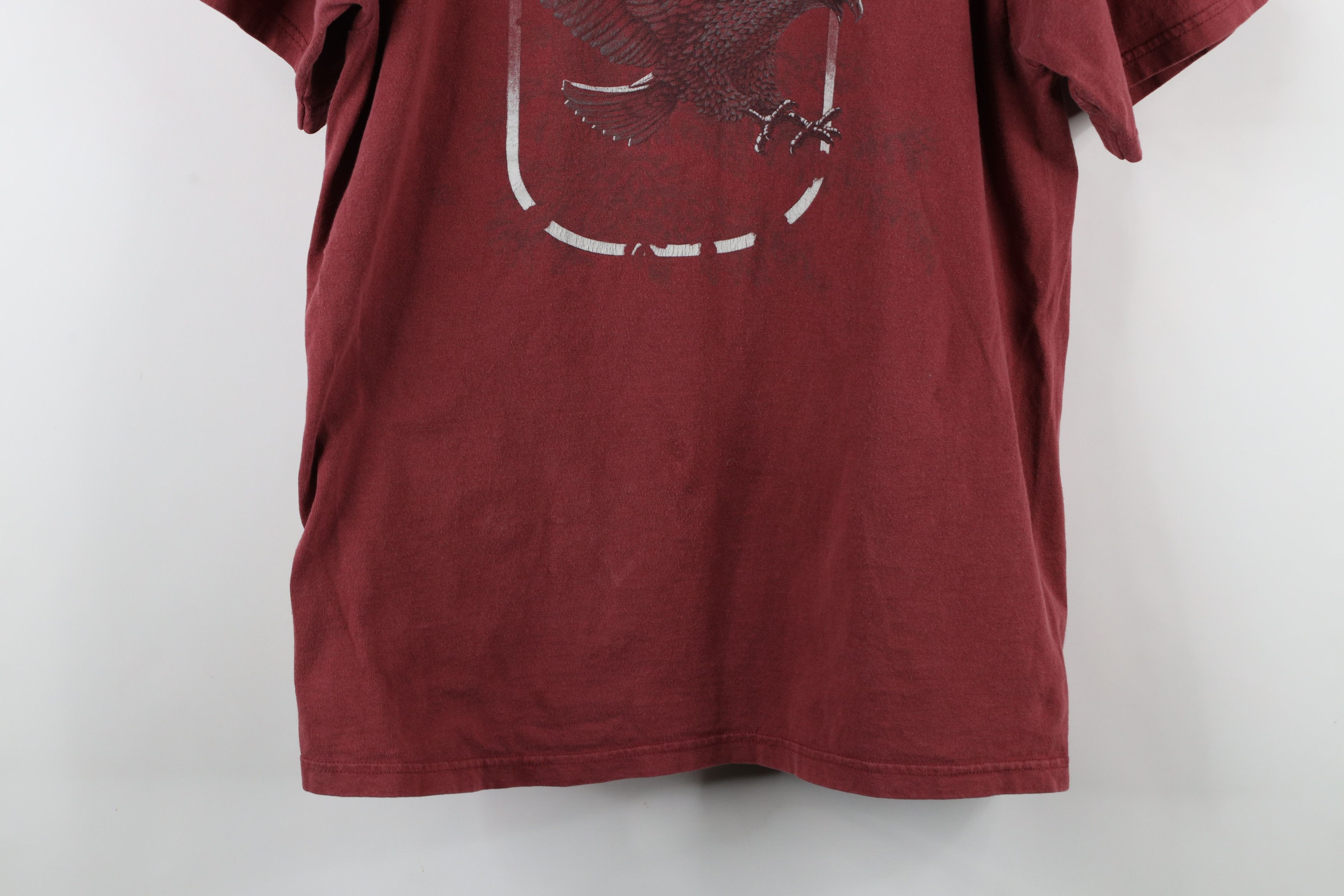 Vintage Vintage 90s Streetwear Nature Eagle Short Sleeve T-Shirt Red Size US L / EU 52-54 / 3 - 13 Thumbnail
