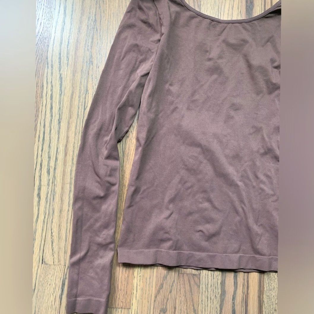 Free People Free People T-Shirt Brown Long Sleeve Open Back Medium Women Size M / US 6-8 / IT 42-44 - 2 Thumbnail