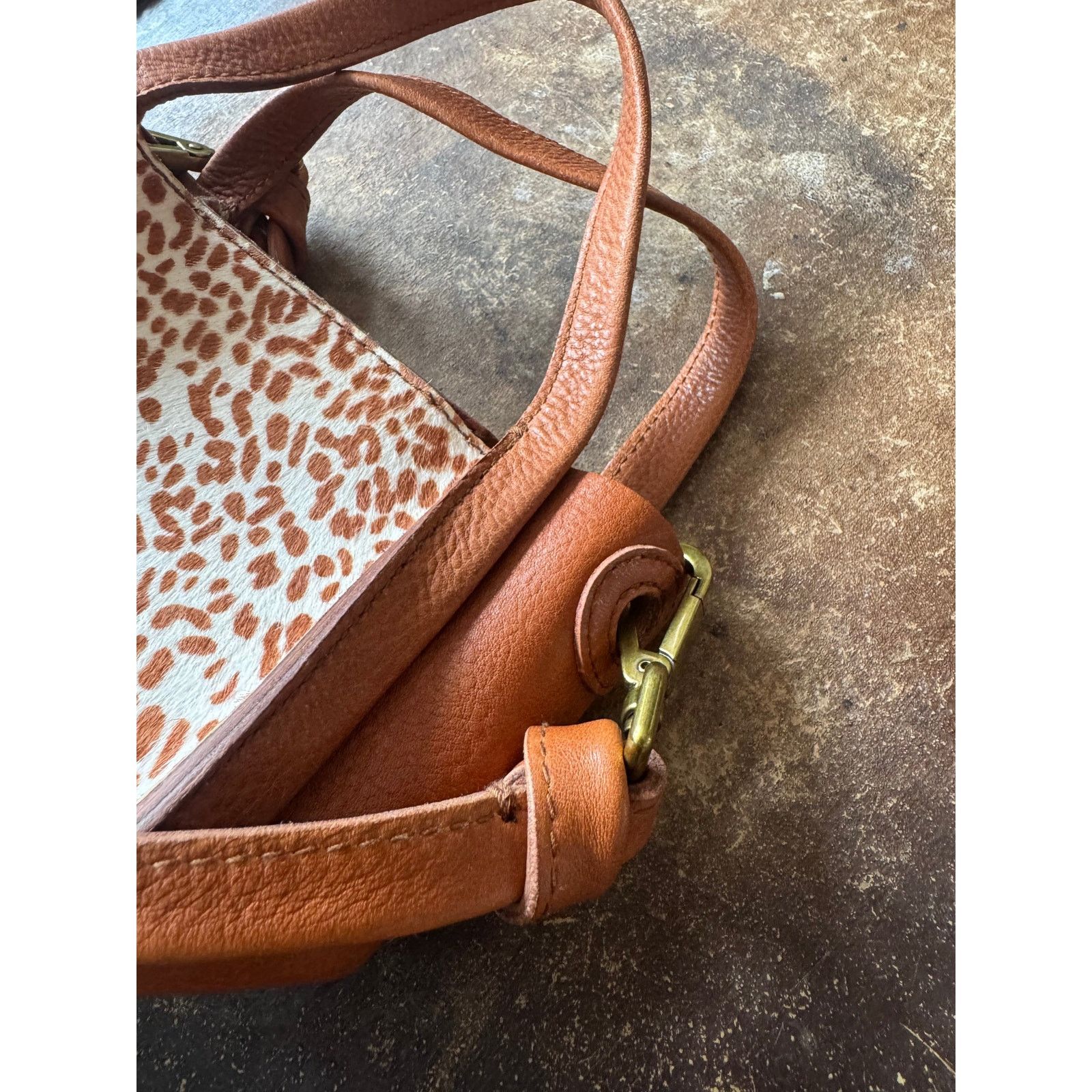 Madewell Madewell Micro Sydney Bag in Animal Spotted Calf Hair Size ONE SIZE - 9 Thumbnail