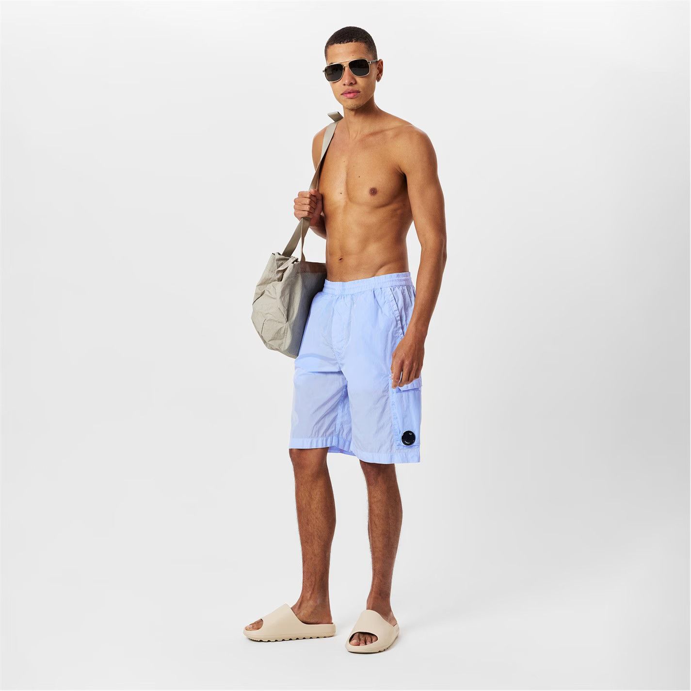 C.P. Company o1g2r1mq0426 Bermuda Cargo Shorts in Light Blue Size US 28 / EU 44 - 6 Thumbnail