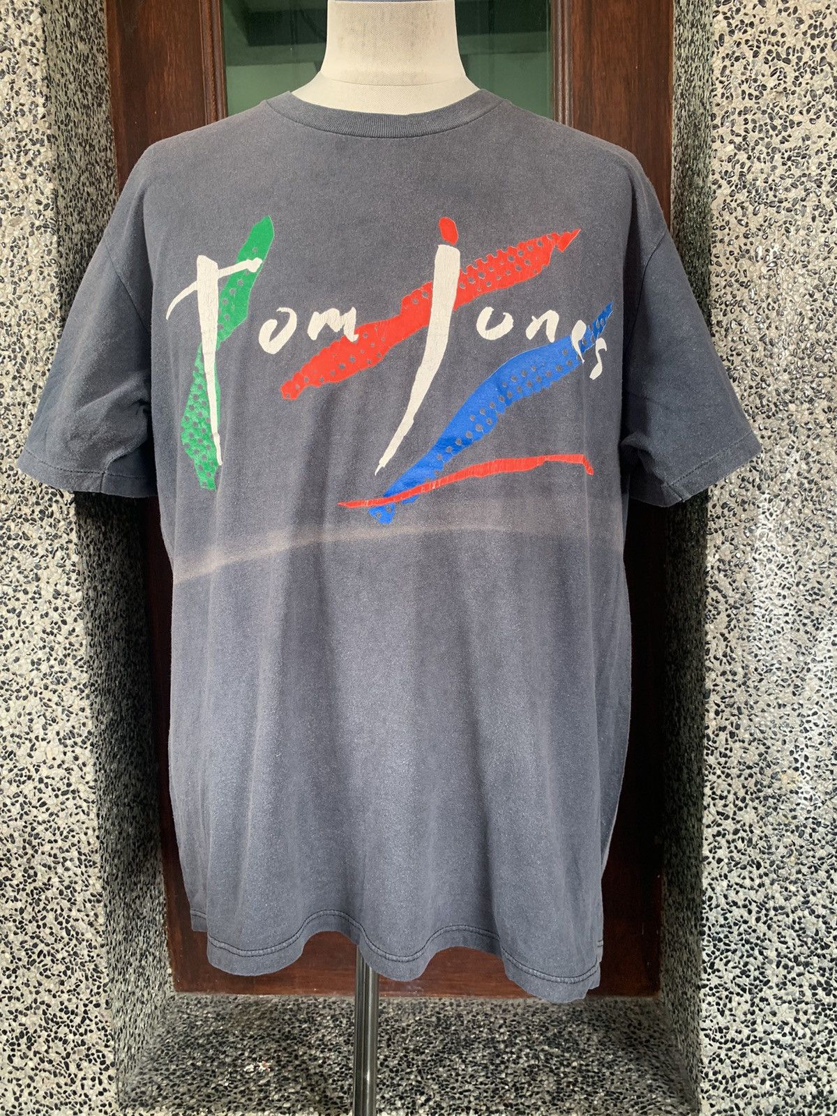 Vintage 90s Tom Jones Welsh Singer T shirt