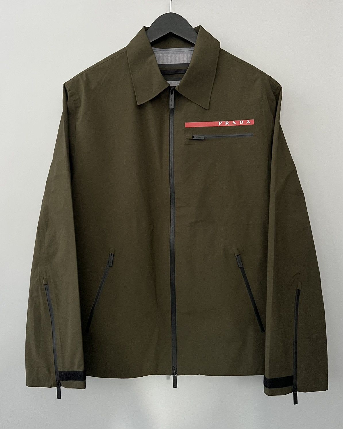 image of Prada Lr-Mx009 Gore-Tex Pro Jacket in Khaki, Men's (Size Medium)