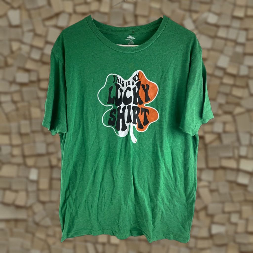 Vintage St. Patrick Men's T-Shirt Large Green Short Sleeve Crew Neck This is my Lucky Holiday/St. Patrick's Day 90s? Size US L / EU 52-54 / 3 - 1 Thumbnail