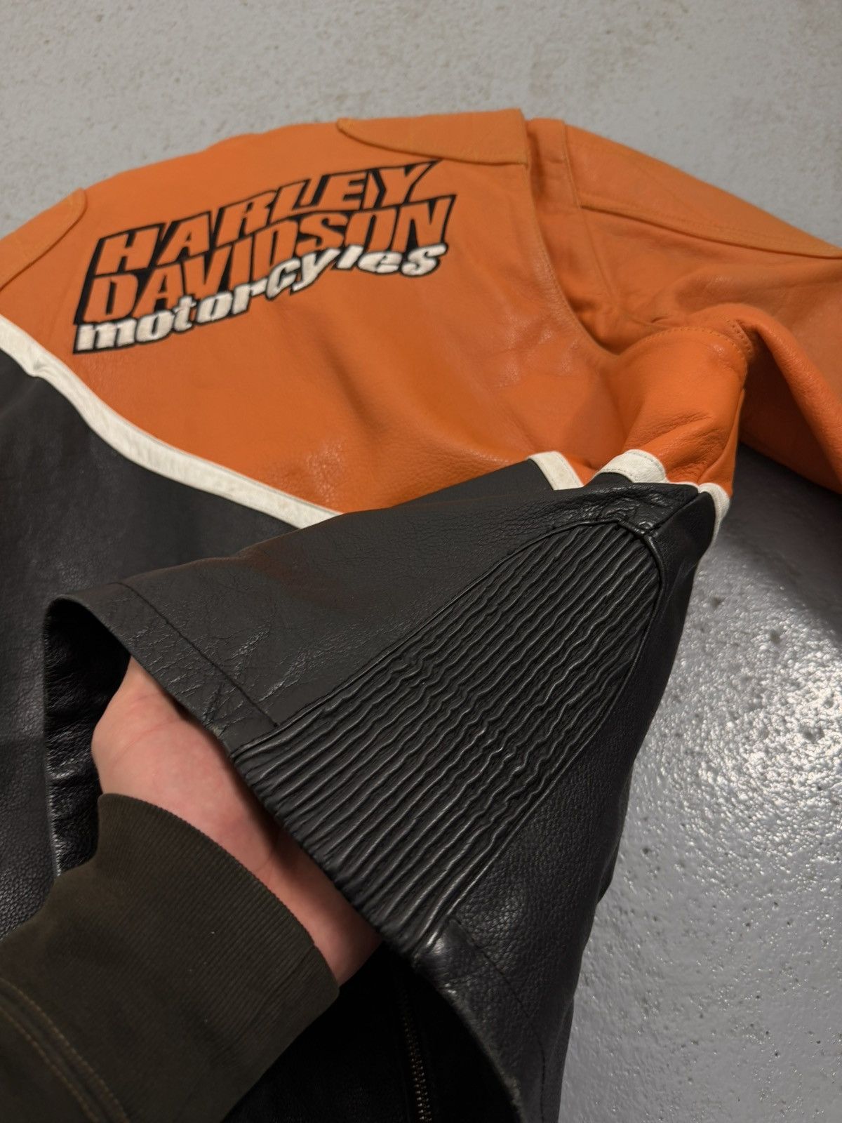 Harley Davidson Vintage Harley-Davidson Embroidered Logo Leather Jacket Size US S / EU 44-46 / 1 - 22 Thumbnail