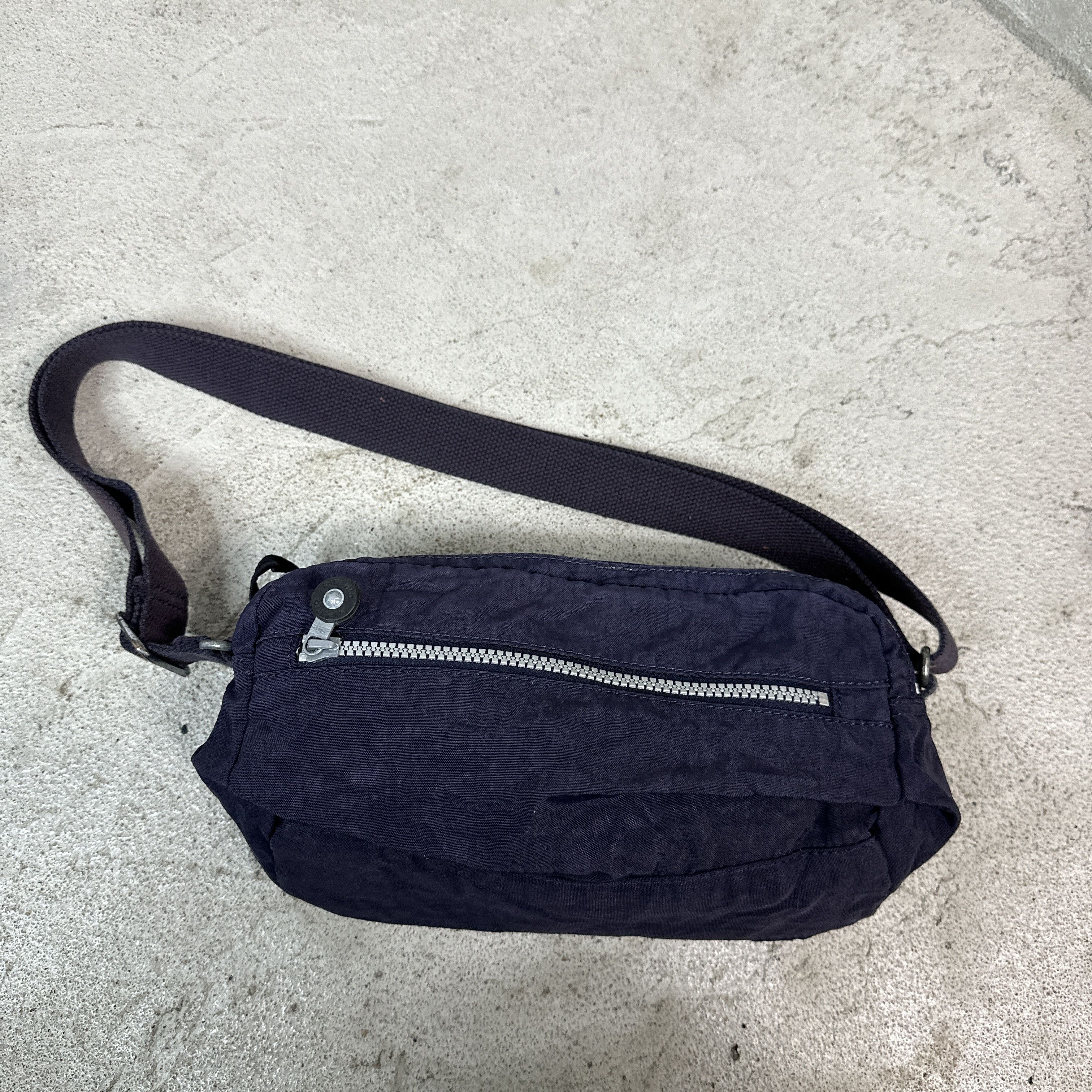 Vintage Vintage Kipling Y2K Bag Size ONE SIZE - 4 Thumbnail