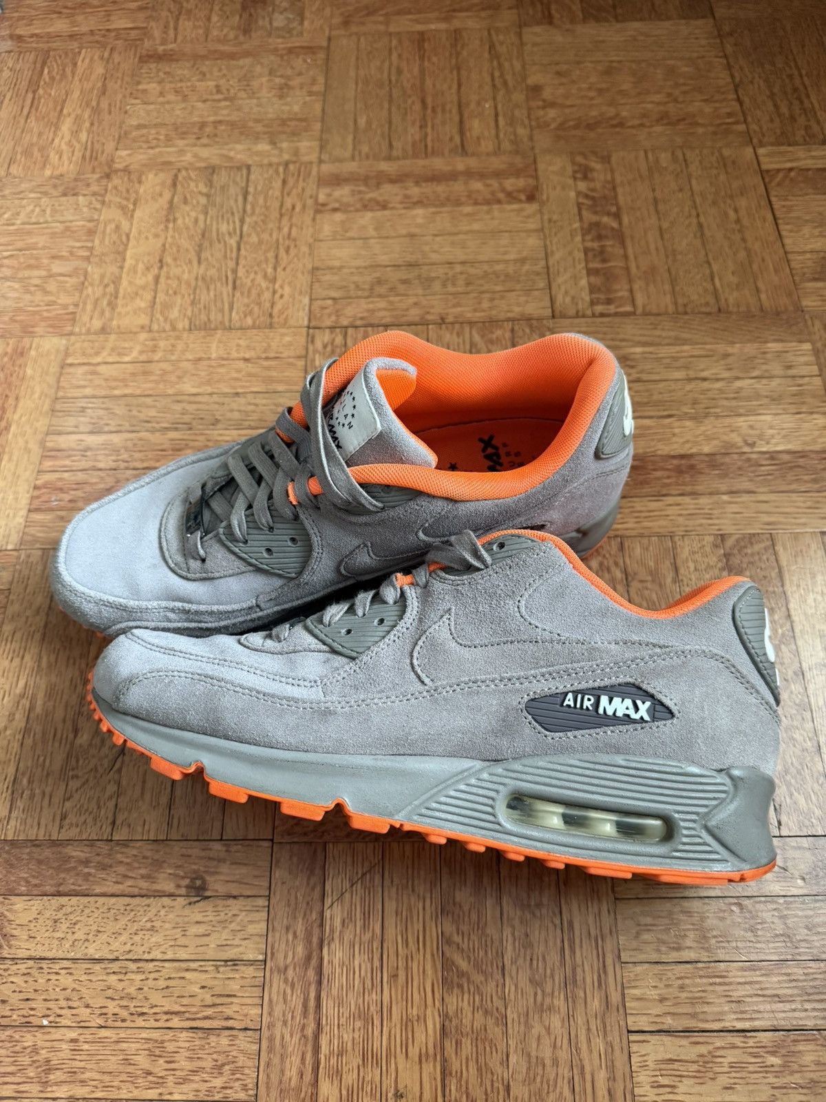 Nike Nike Air Max Milan Size US 9 / EU 42 - 3 Thumbnail