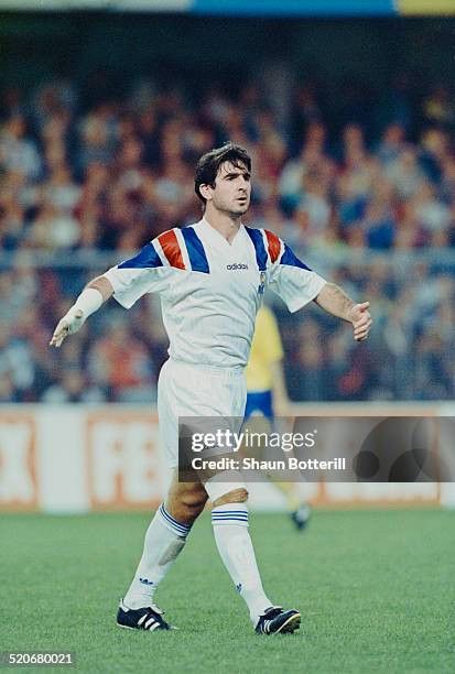 Adidas × Vintage Adidas France Away 1992 Cantona #18 Soccer Jersey Size US M / EU 48-50 / 2 - 11 Thumbnail