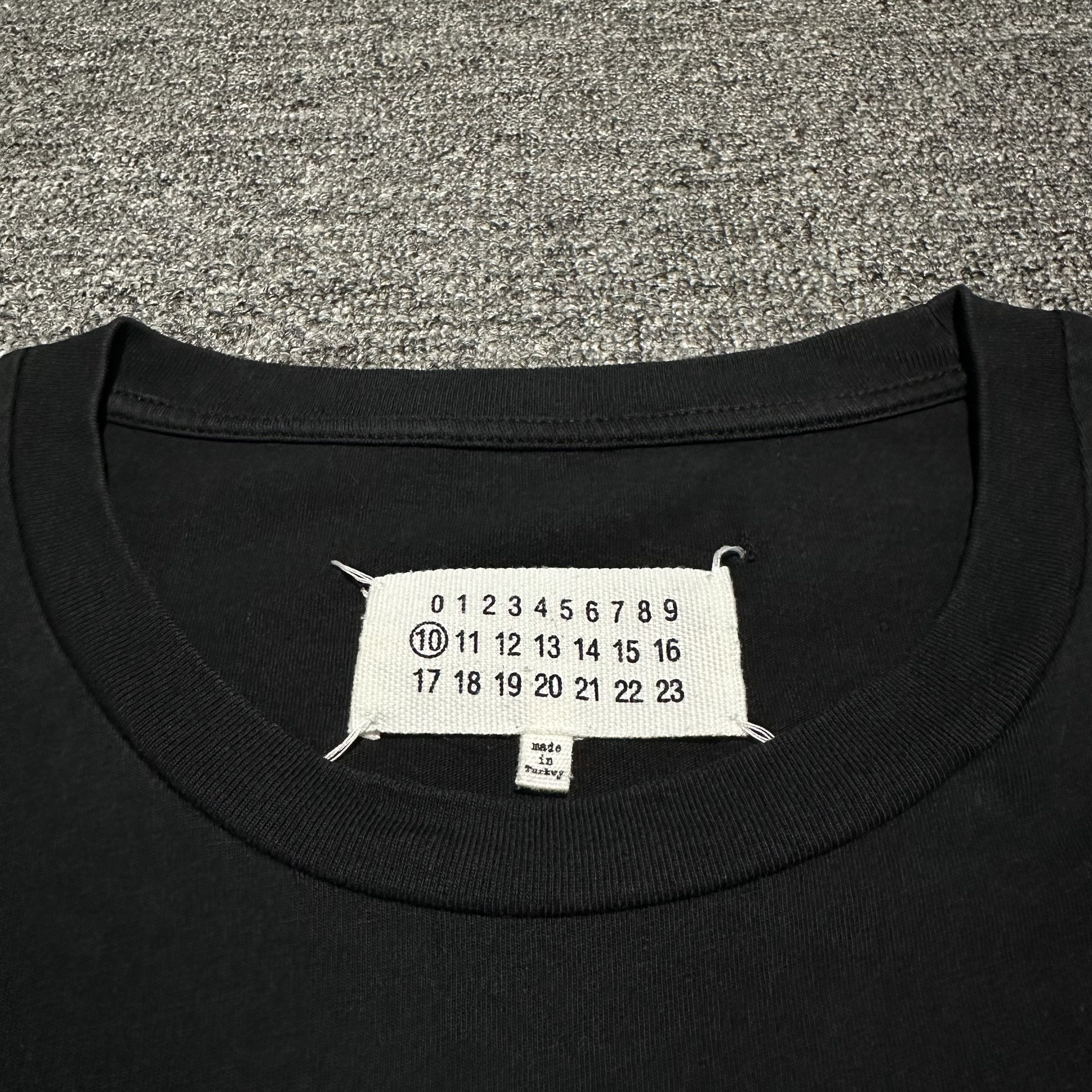 Maison Margiela Maison Margiela Patch Tee Size US XS / EU 42 / 0 - 4 Thumbnail