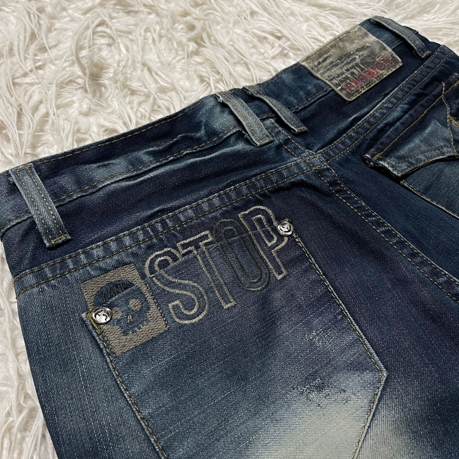 Hysteric Glamour × Japanese Brand × Vintage Vintage Japanese Brand Faded Low-rise Bootcut Denim Jeans Size US 30 / EU 46 - 22 Thumbnail