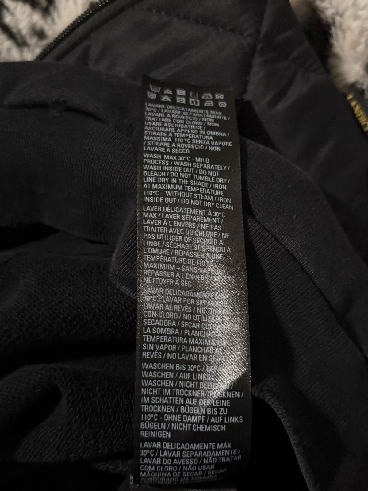 Balenciaga Balenciaga “Be different” Hoodie Size US XL / EU 56 / 4 - 9 Thumbnail