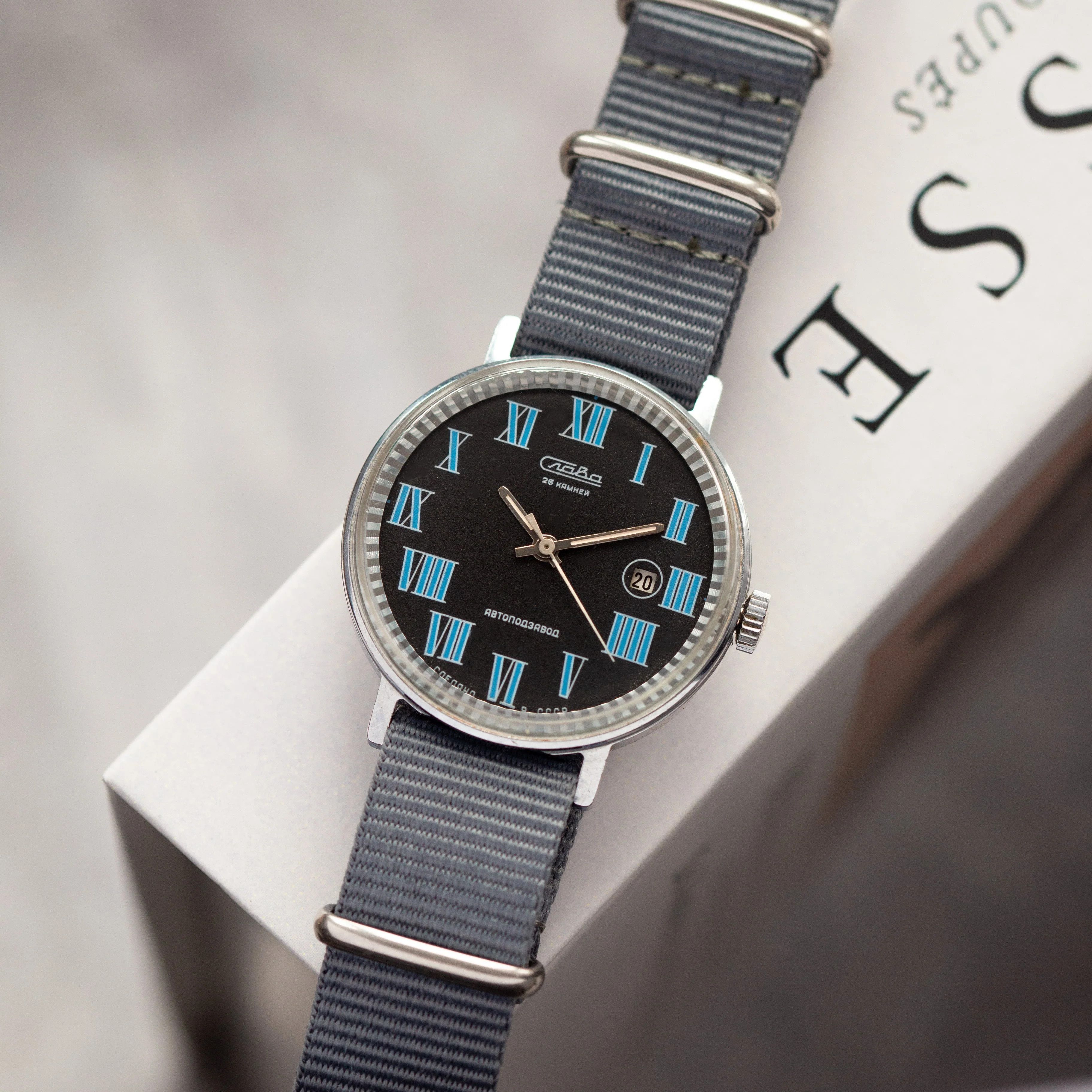 Other Slava Vintage Automatic Watch - Classic Soviet Watch Size 38 - 3 Thumbnail