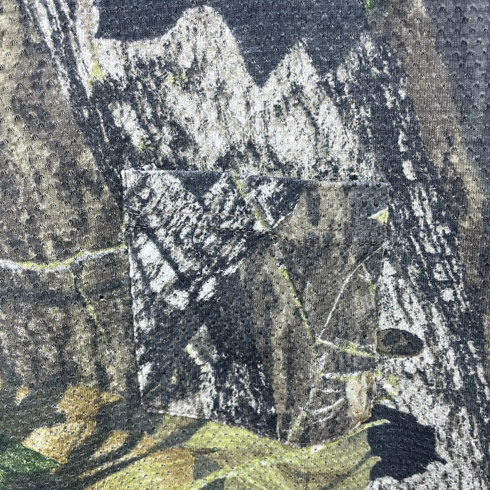 Vintage Vintage 90s Real Tree Camo Long Sleeve Cotton Mesh Large Size US L / EU 52-54 / 3 - 8 Thumbnail