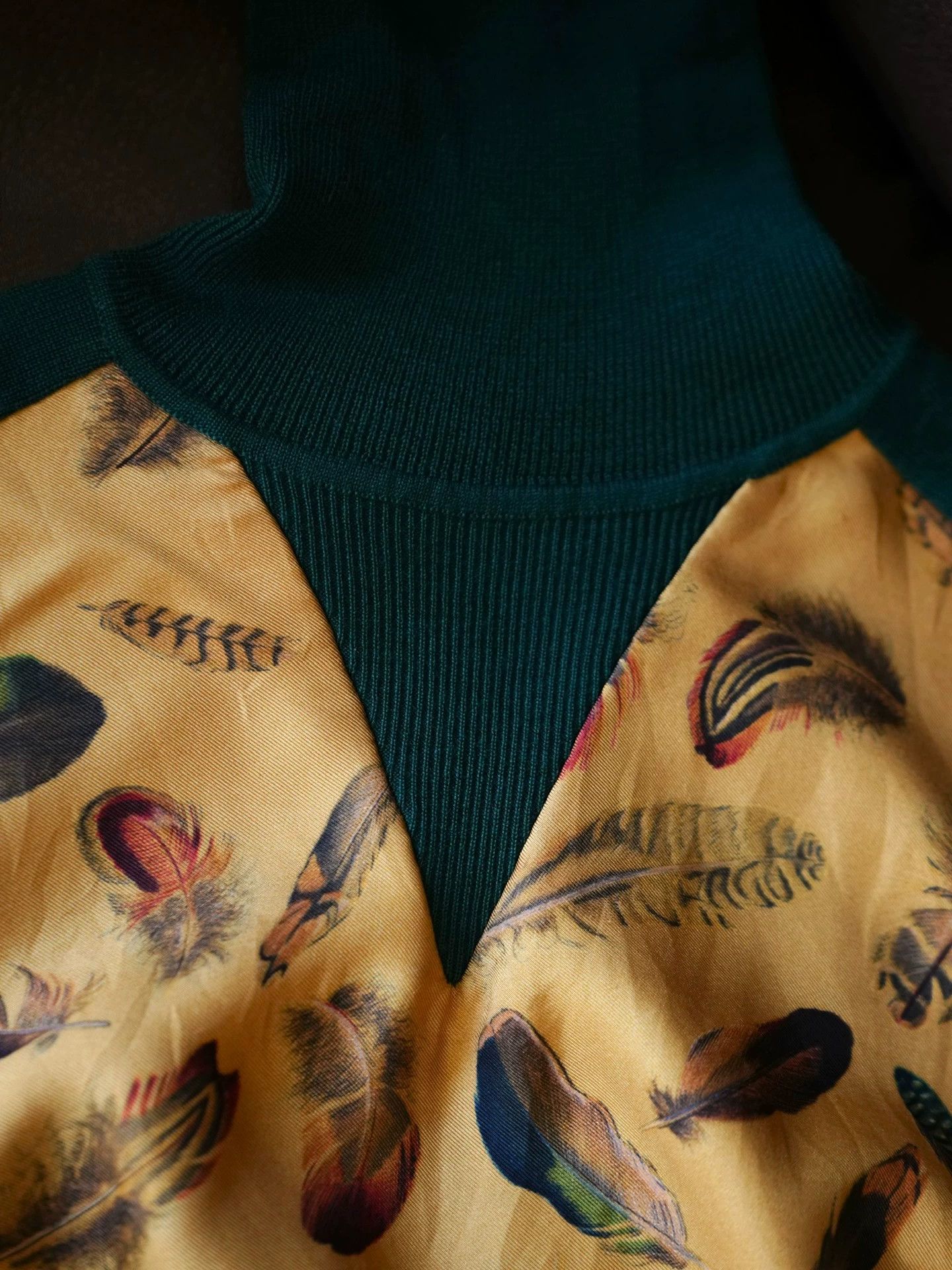 Hermes Hermes Plumes Silk Printed Sweater Emerald & Ginger Size M / US 6-8 / IT 42-44 - 4 Thumbnail