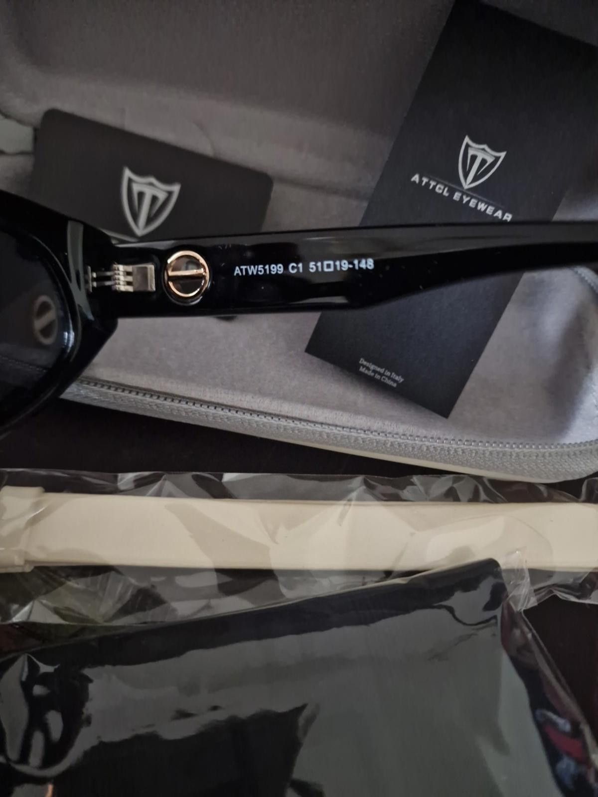 Diesel Black Gold Sunglasses ATTCL Eyewear Polarized UV 400 Clear Lens Boxed Size ONE SIZE - 6 Thumbnail