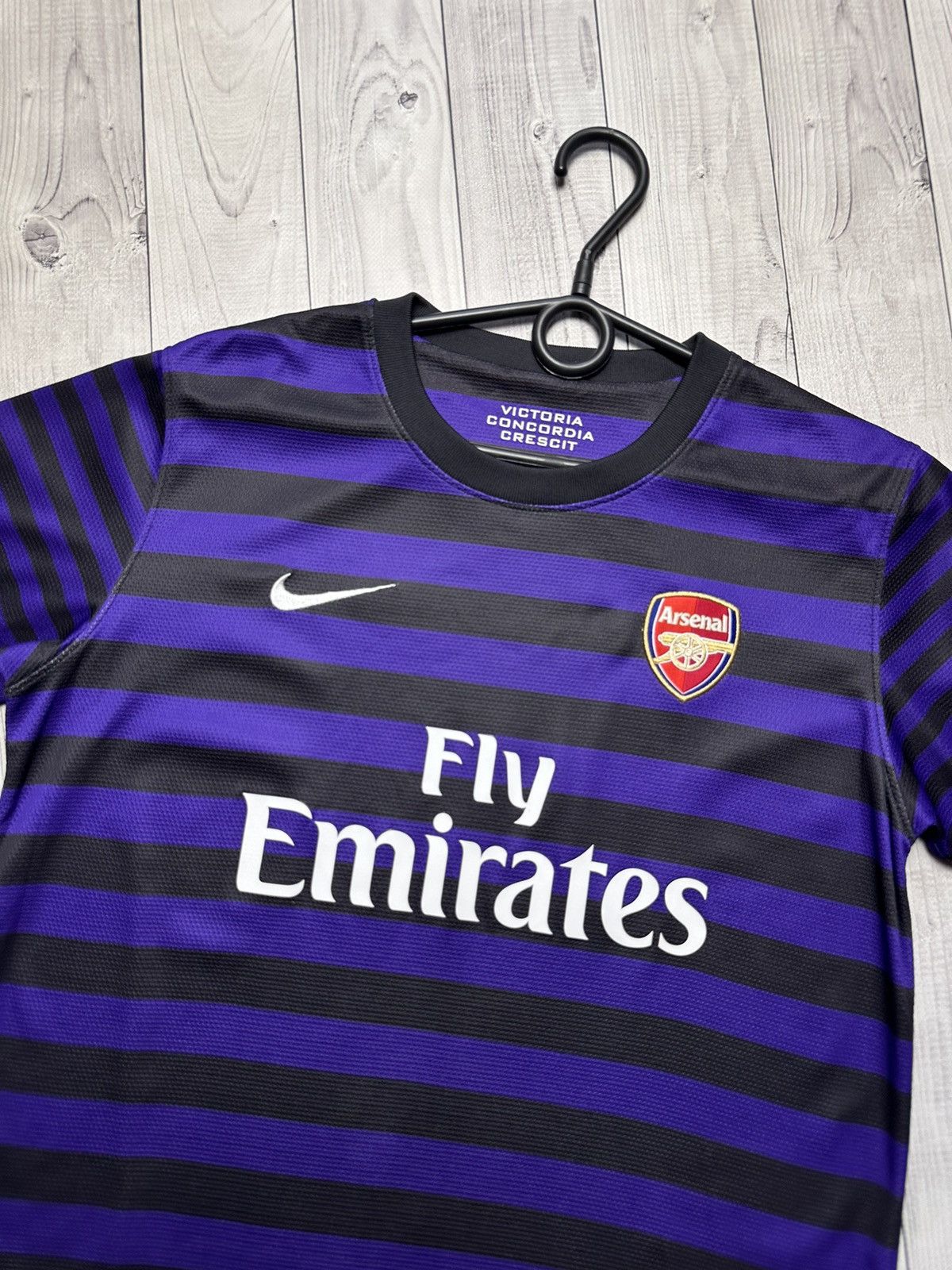 Nike × Vintage Vintage Nike Arsenal soccer jersey size Xs Size US XS / EU 42 / 0 - 2 Thumbnail