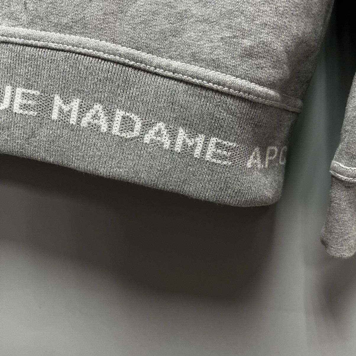 A.P.C. A.P.C. Sweatshirt Crewneck Men’s Size US S / EU 44-46 / 1 - 23 Thumbnail