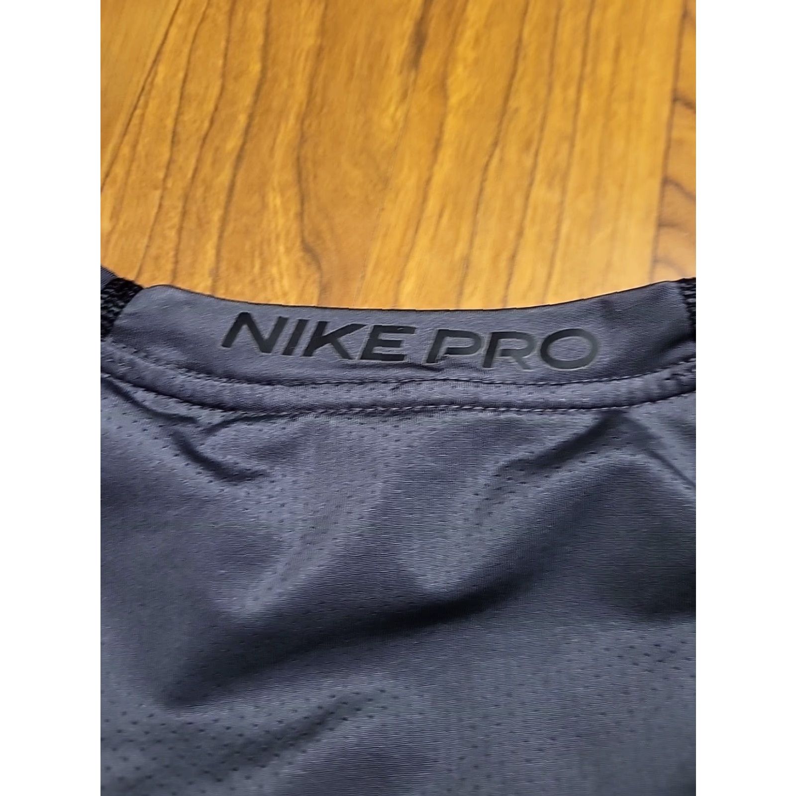 Nike Nike Pro Shirt XL Men Gray 46 in Chest Center Swoosh SS Drifit Pullover Activewear EUC Size US XL / EU 56 / 4 - 5 Thumbnail