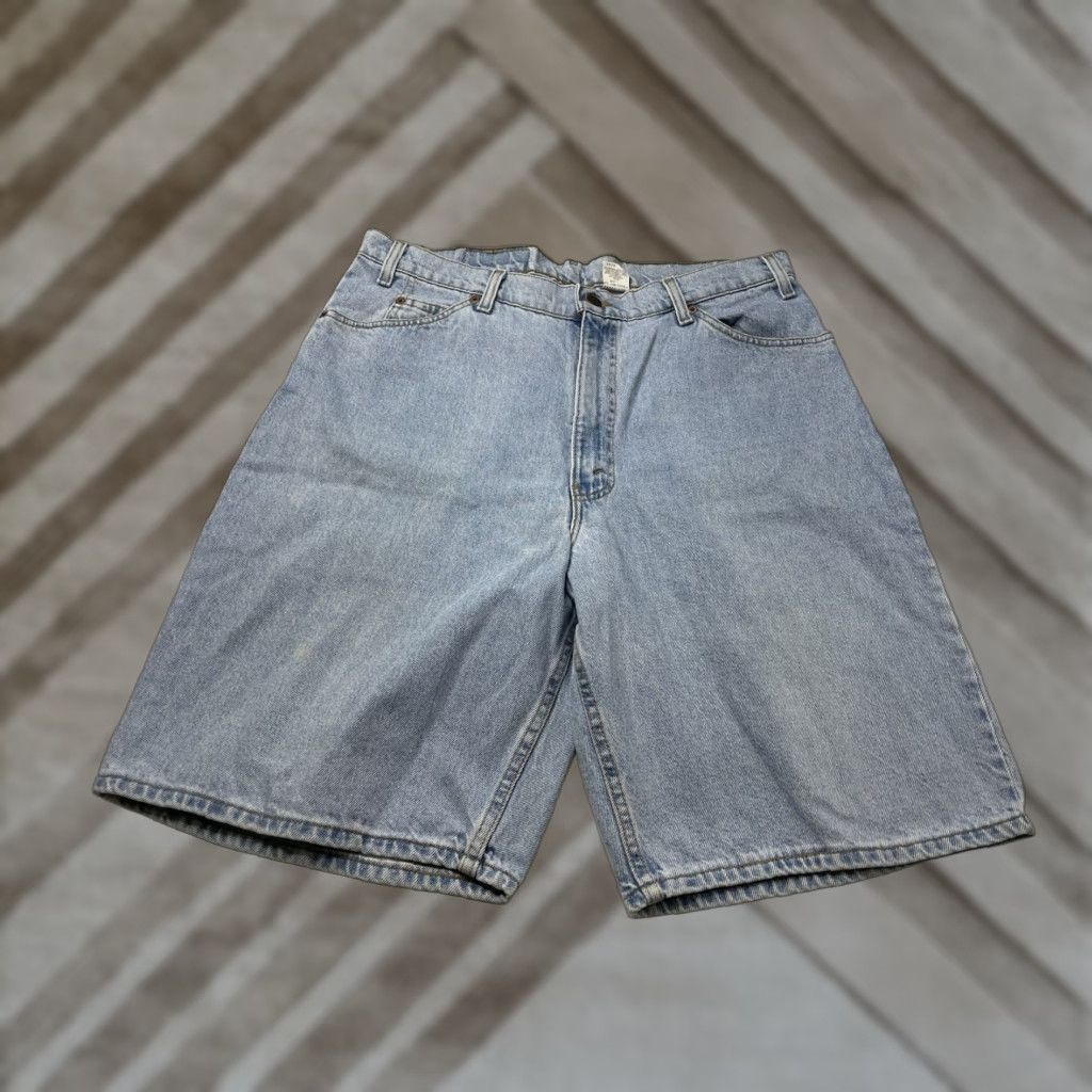 Levi's VINTAGE Levi's Jorts Levis jean shorts Light Wash Mens 38 USA Y2K orange tab blue 38 Small marks back No rips or tears Size US 38 / EU 54 - 1 Thumbnail