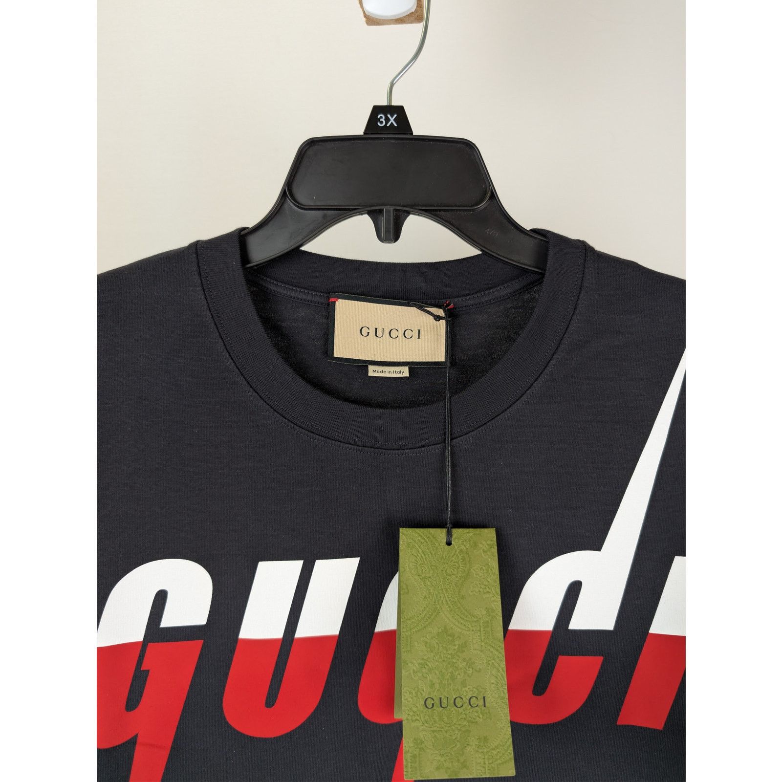 Gucci o1rshd1 Gucci Logo Tee T-Shirt in Black Size US L / EU 52-54 / 3 - 7 Thumbnail