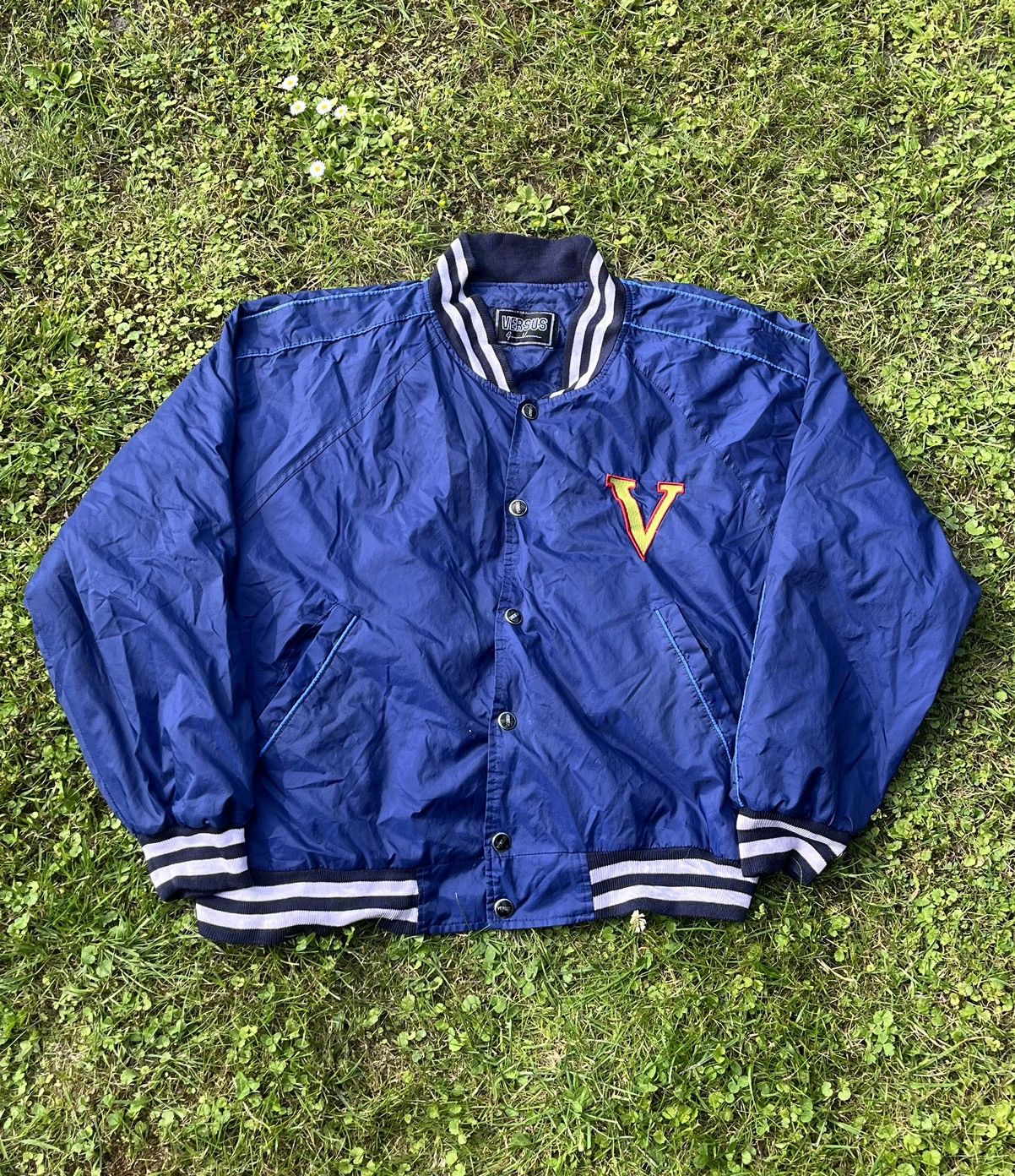 Versace Versus Versace Varsity Bomber Jacket USA streetwear Vintage Size US L / EU 52-54 / 3 - 3 Thumbnail