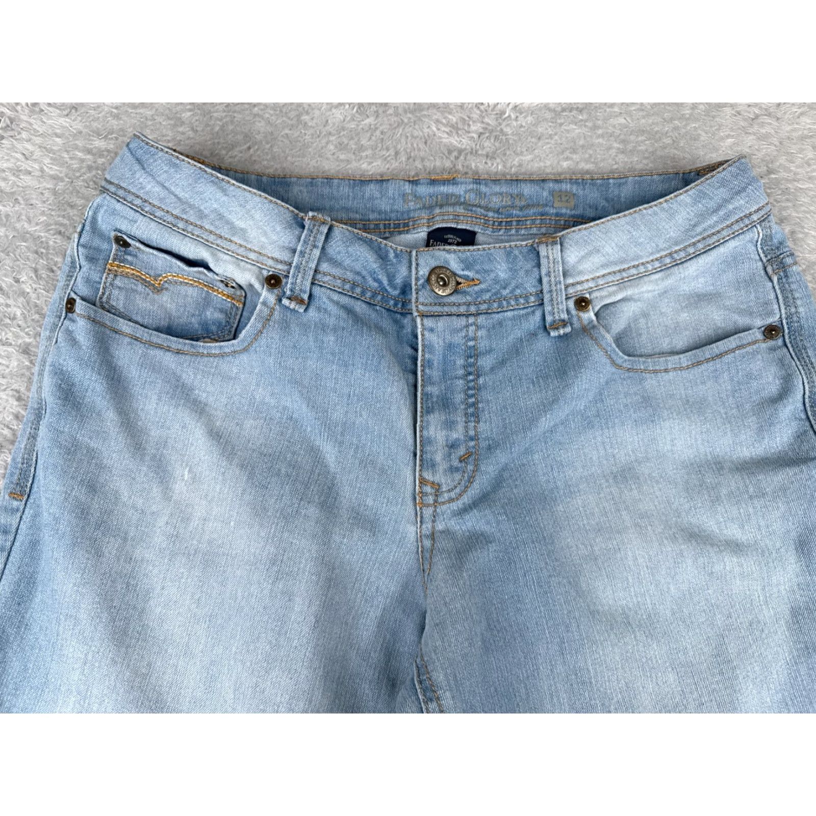 Faded Glory Faded Glory Women's Capris Pants 12 Blue Denim Crop Mid Rise Casual Comfortable Cotton Blend Size 34" / US 12 / IT 48 - 4 Thumbnail