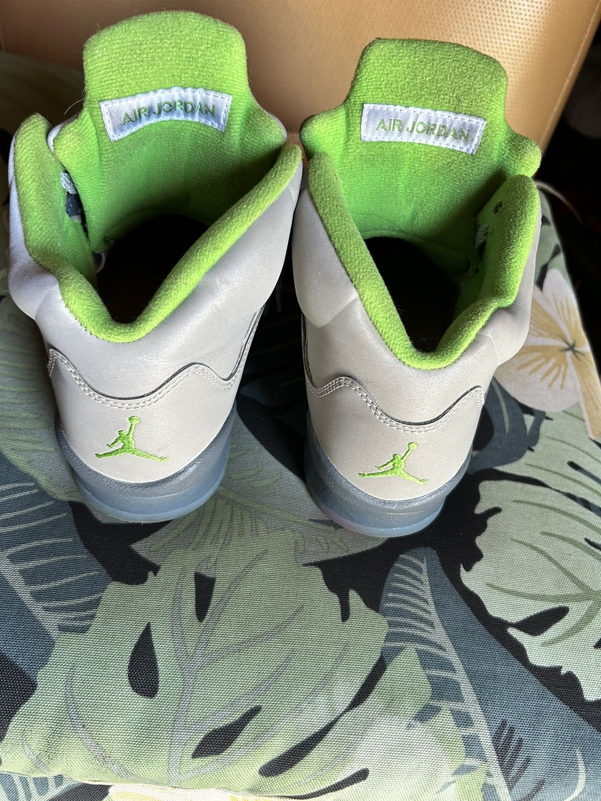 Jordan Brand Air Jordan 5 Retro Green Bean Size US 6 / EU 39 - 7 Thumbnail