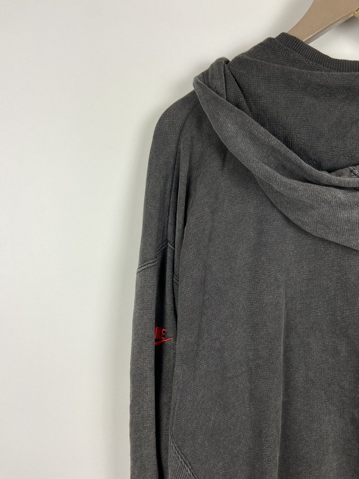 Nike × Vintage Vintage 90 s Nike Force Basketball Zip Hoodie Hooded Faded Size US L / EU 52-54 / 3 - 19 Thumbnail