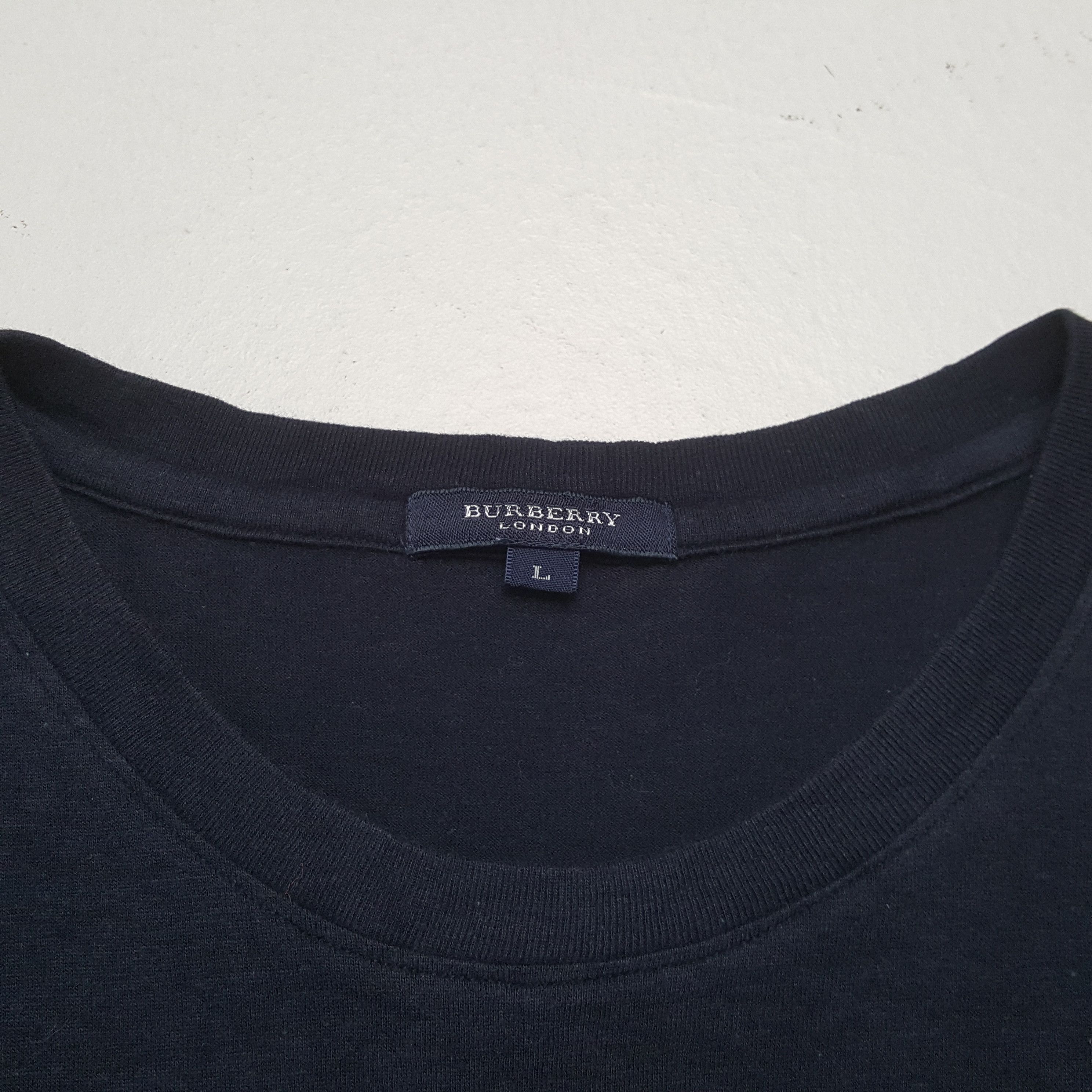 Burberry Vintage Burberry Fashion Brands T-Shirt C319N28 Size US S / EU 44-46 / 1 - 4 Thumbnail
