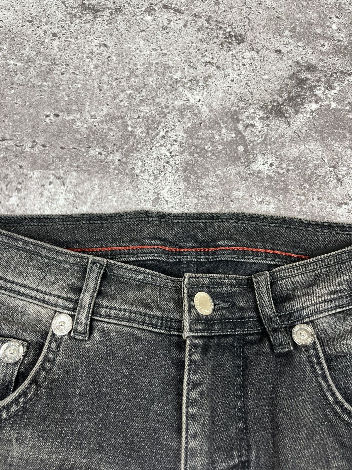 Neil Barrett Neil Barrett Black Skinny Fit Regular Rise Denim Pants Size US 31 - 7 Thumbnail