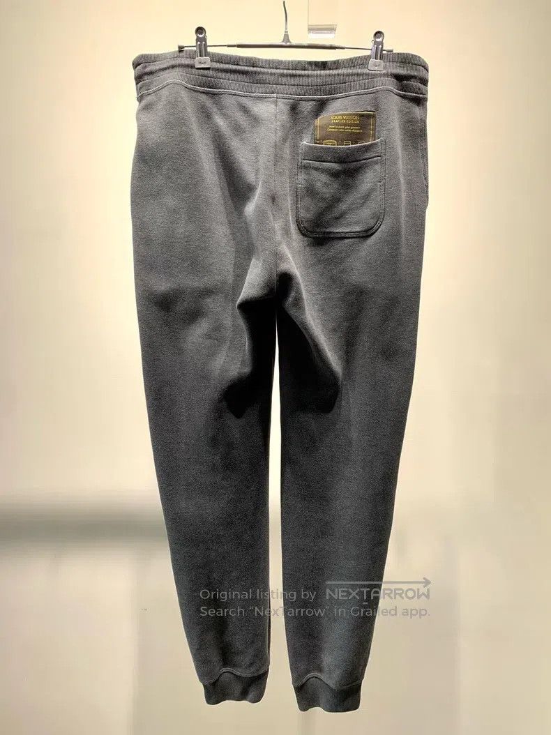 Louis Vuitton Louis Vuitton size m Grey Instruction Defender Pants Size US 28 / EU 44 - 2 Thumbnail