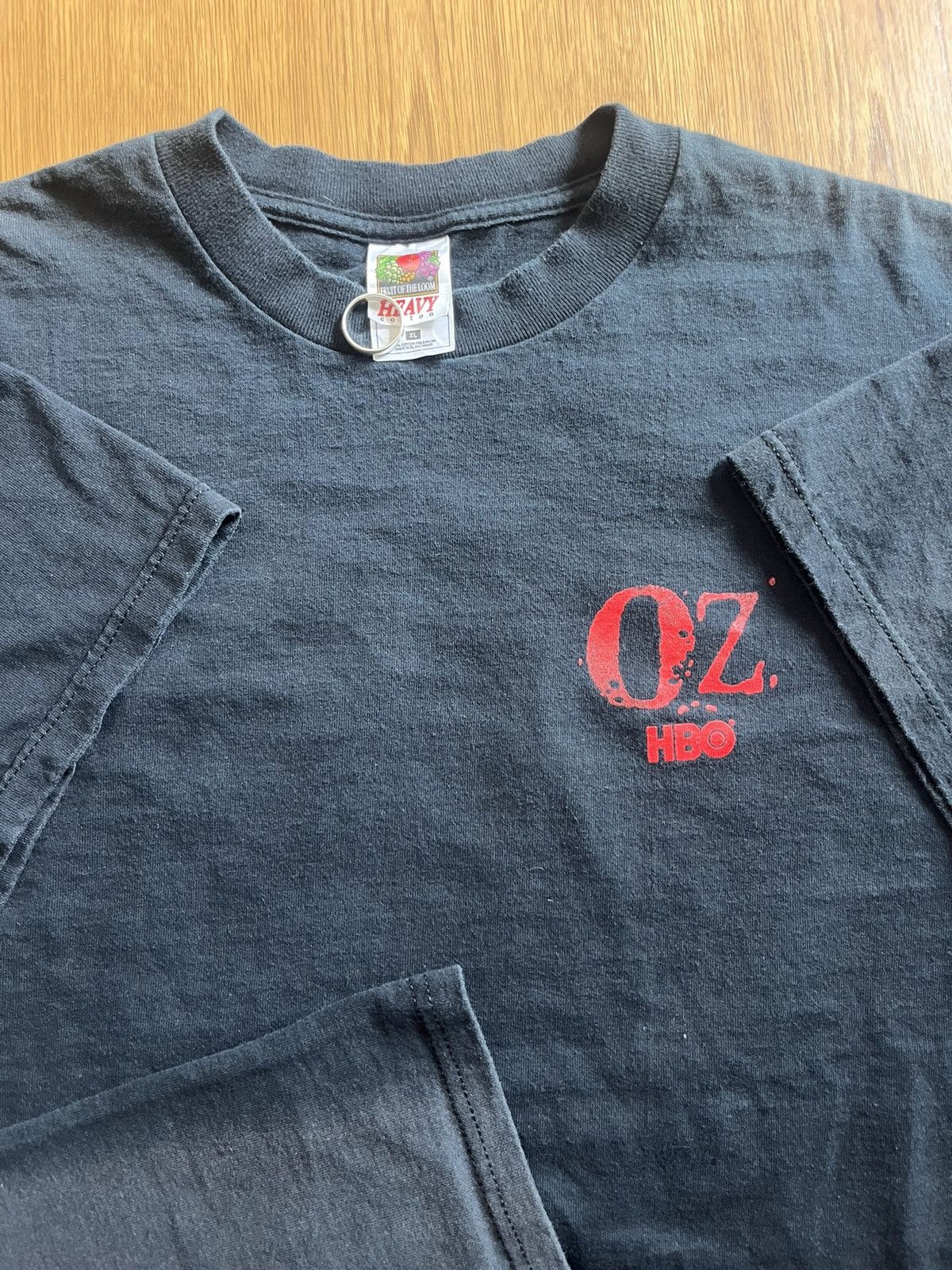 Vintage Vintage OZ Watch Your Back HBO Tv 1998’-2003’s Tshirt Size US XL / EU 56 / 4 - 7 Thumbnail