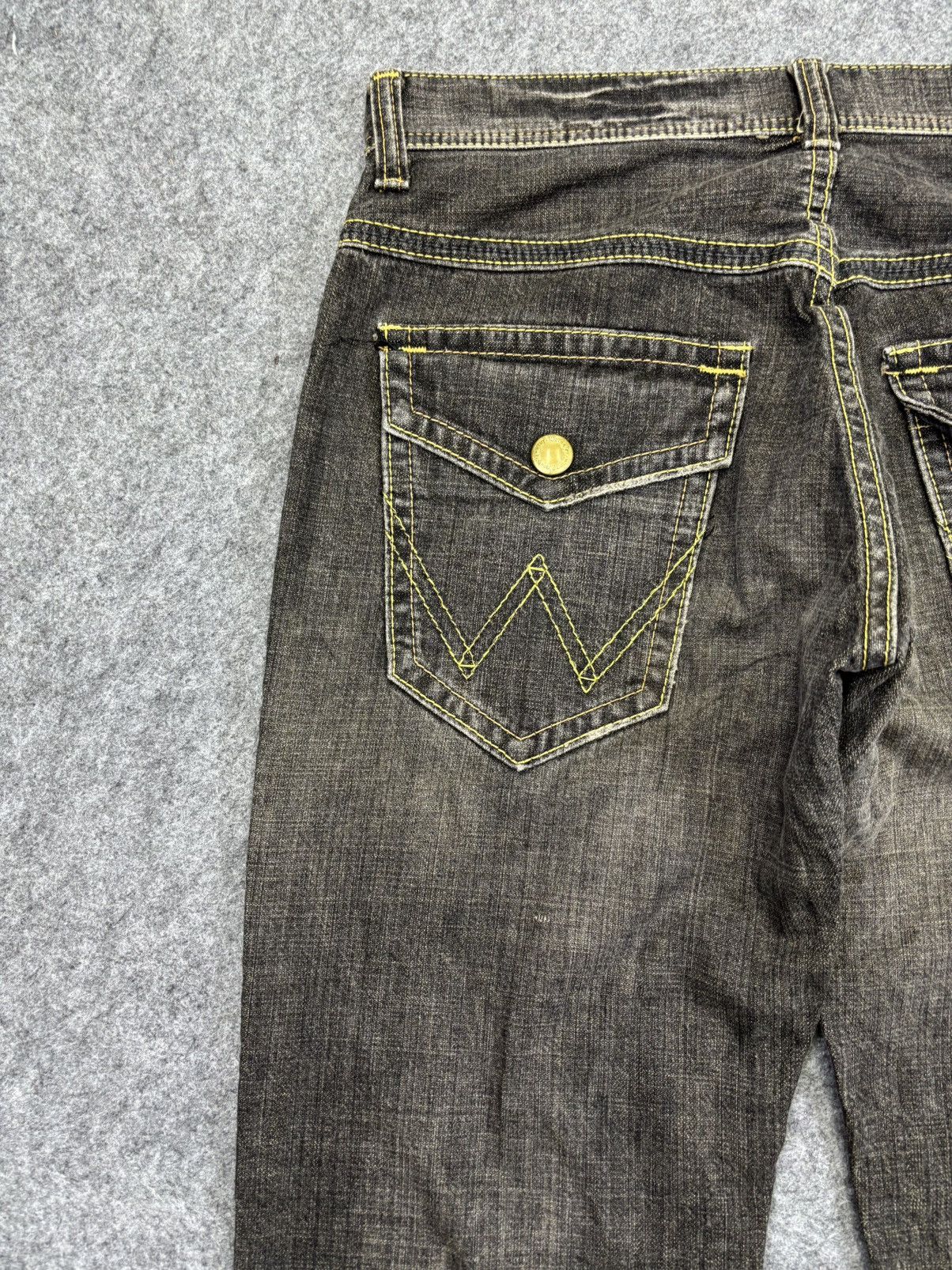 Wrangler 💥Flare💥Insane 90s Style Wrangler Mudwash Flare Denim F917 Size US 32 / EU 48 - 10 Thumbnail