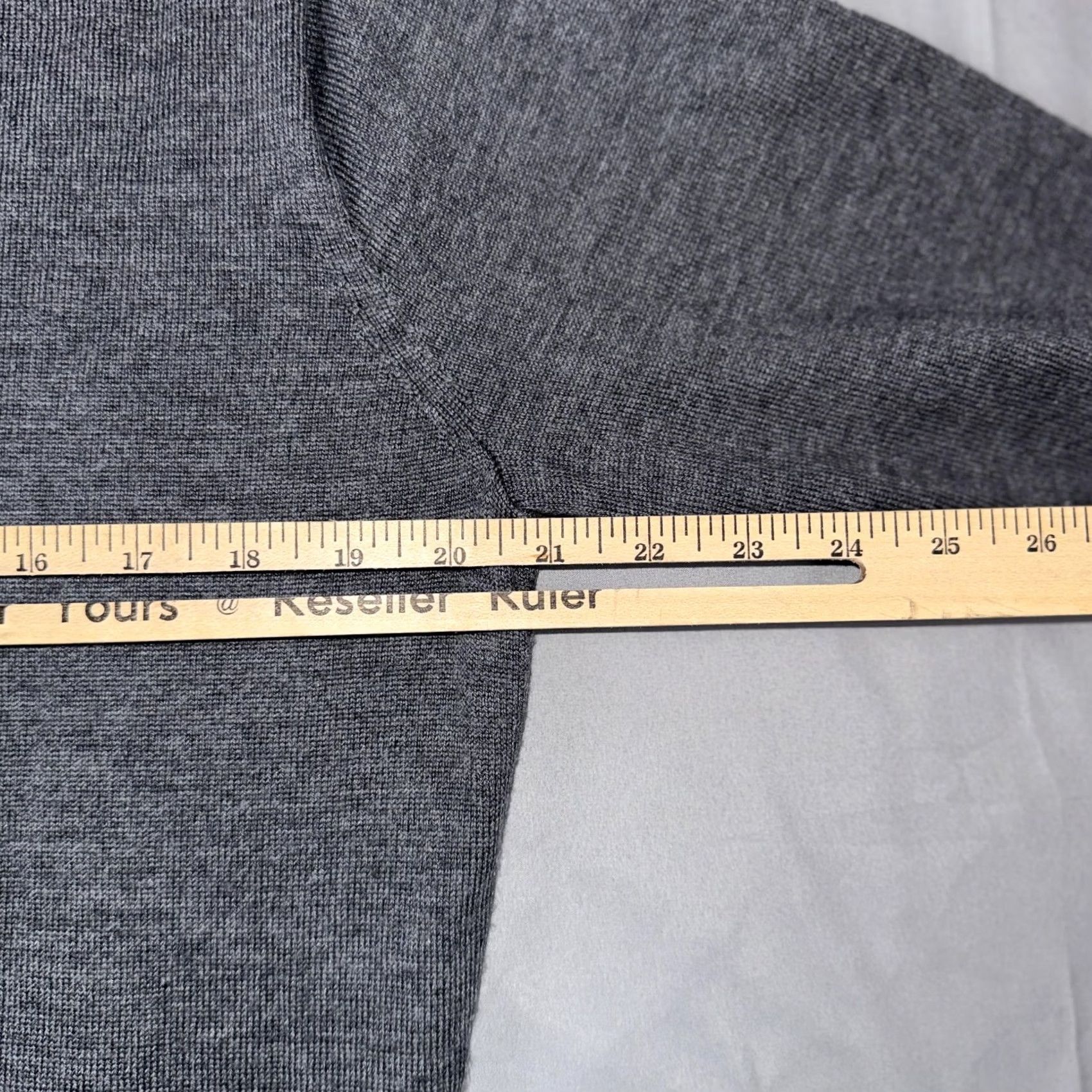 Peter Millar Peter Millar Sweater Mens M Gray Wool Silk Nylon V-Neck Knit Pullover Size US M / EU 48-50 / 2 - 8 Thumbnail