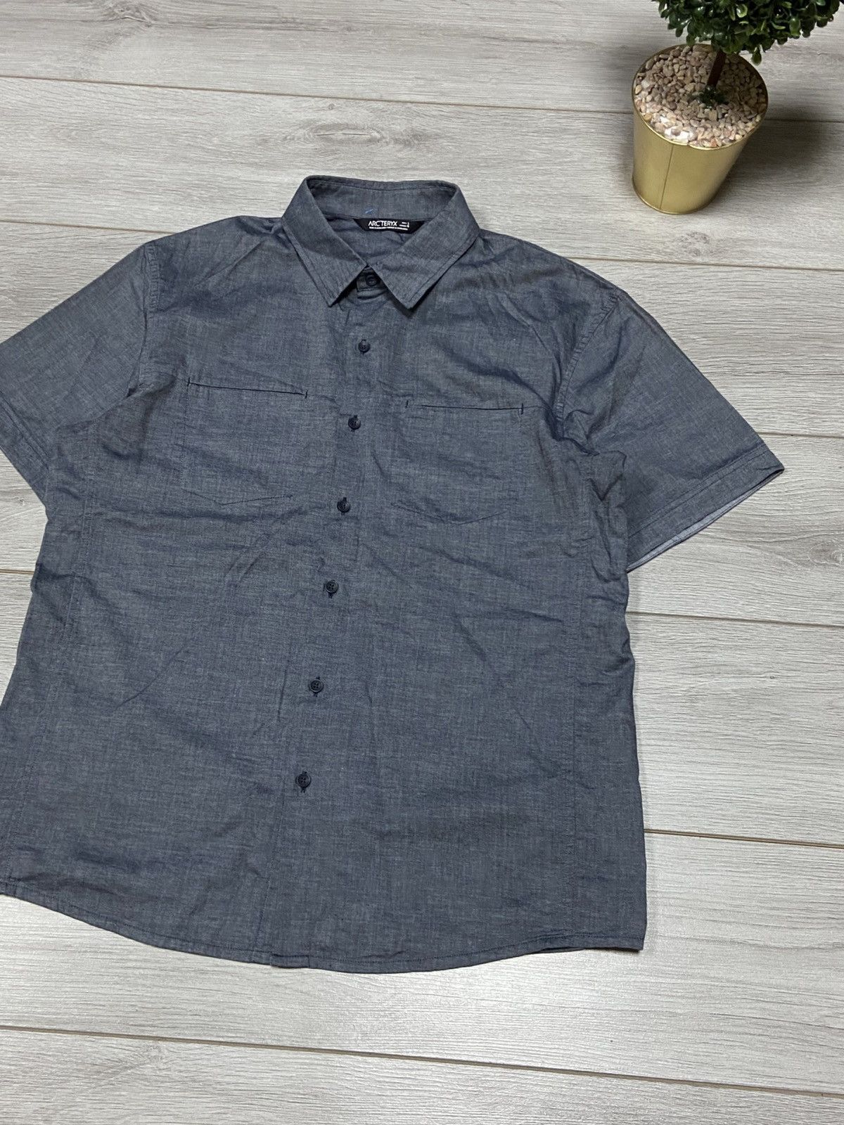 Arc'teryx Arcteryx bird shirt buttons up hidden pockets Size US L / EU 52-54 / 3 - 4 Thumbnail