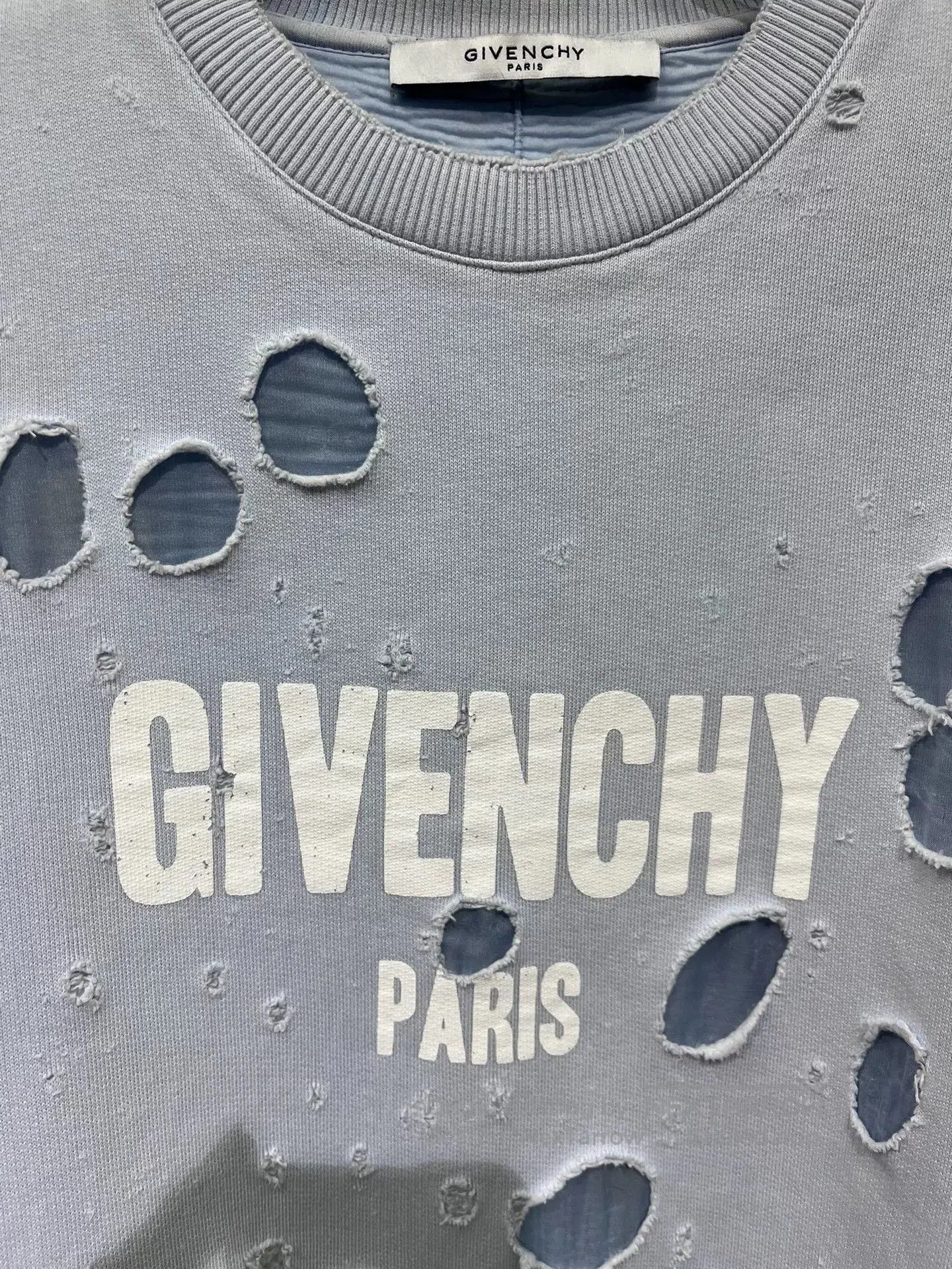 Givenchy Givenchy Blue Distressed Sweatshirt XS. Size US XS / EU 42 / 0 - 3 Thumbnail