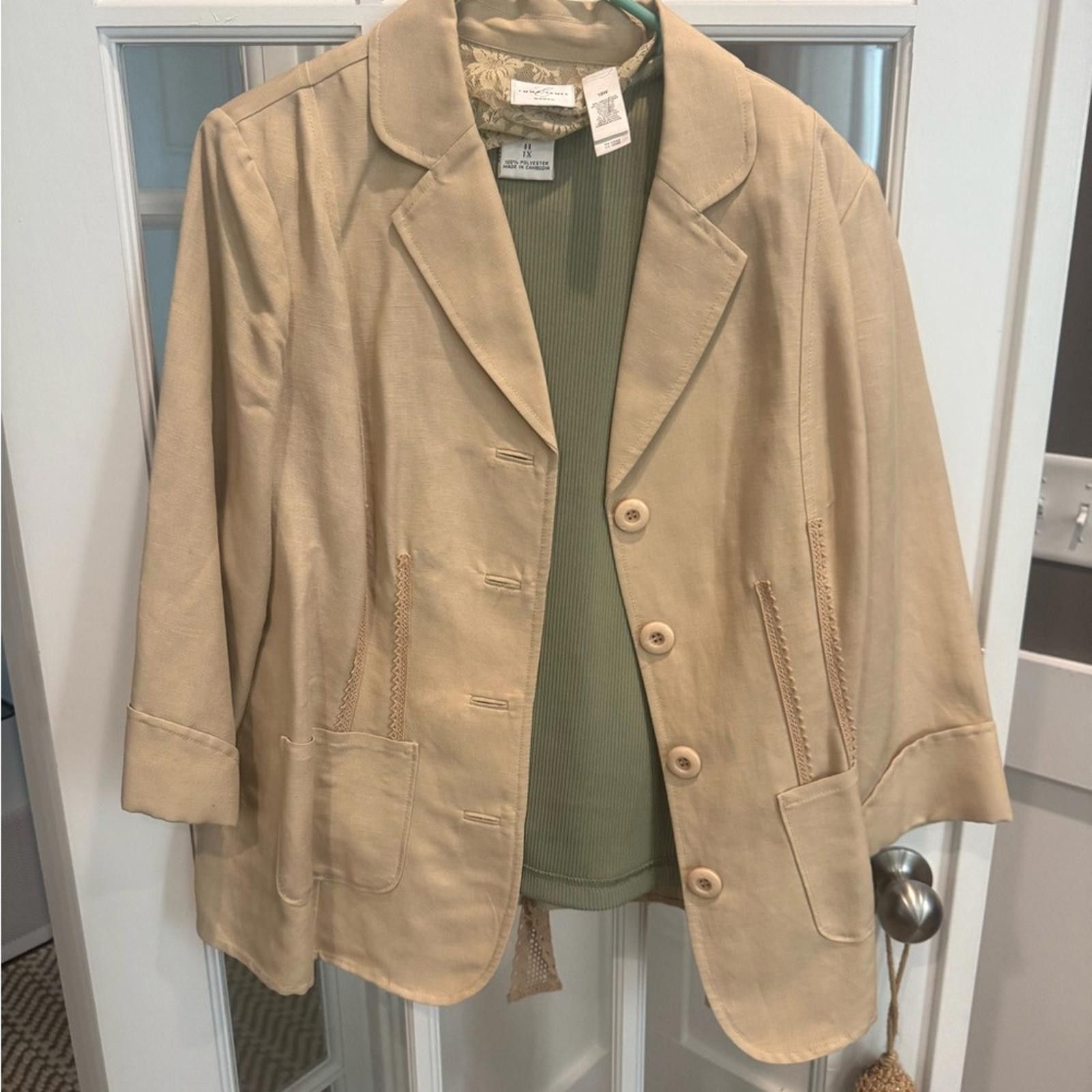 Designer Emma James Cream Blazer with Pocket Detail Size XXL / US 16-18 / IT 52-54 - 1 Thumbnail