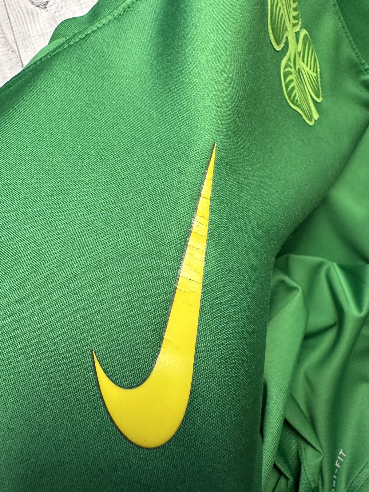 Nike × Vintage Vintage Nike Celtic soccer jersey tee logo green Size US S / EU 44-46 / 1 - 8 Thumbnail