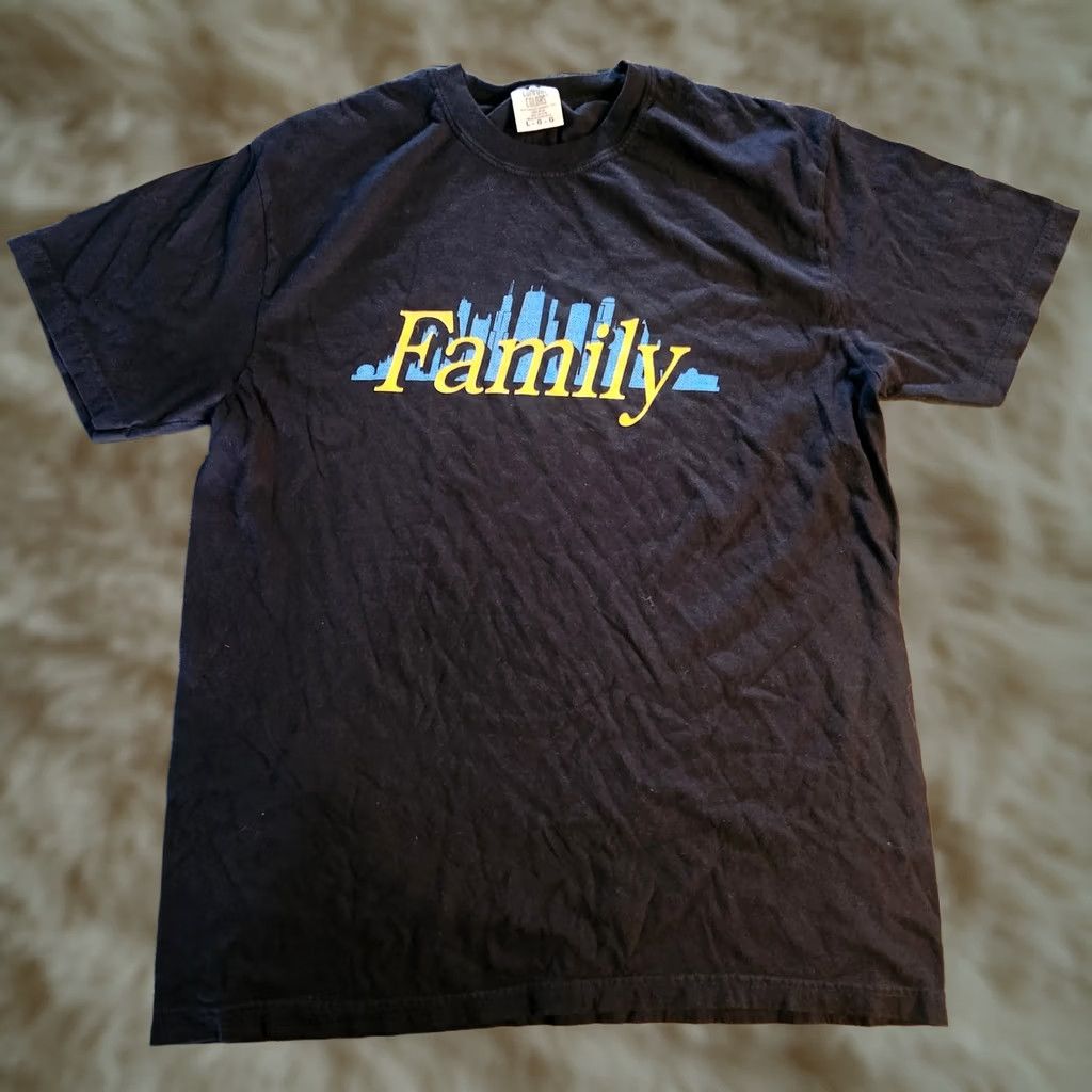 Vintage Barstool Sports Chicago Skyline Family T-Shirt Mens Large Black Shirt Mens L Crew Neck Short Sleeve Graphic Print Sports Size US L / EU 52-54 / 3 - 1 Thumbnail