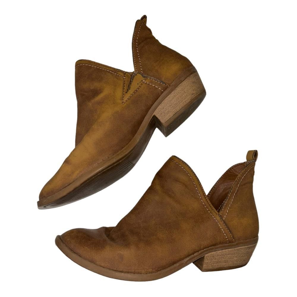 Designer Faux Leather Tan Booties Size 6.5 Size US 6.5 / IT 36.5 - 6 Thumbnail