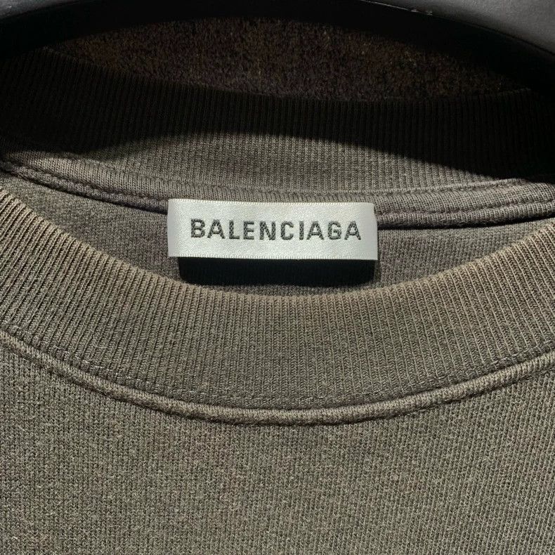 Balenciaga Balenciaga Dark Coffee Crew Neck long sleeves 2502-Nextarro Size US XS / EU 42 / 0 - 4 Thumbnail