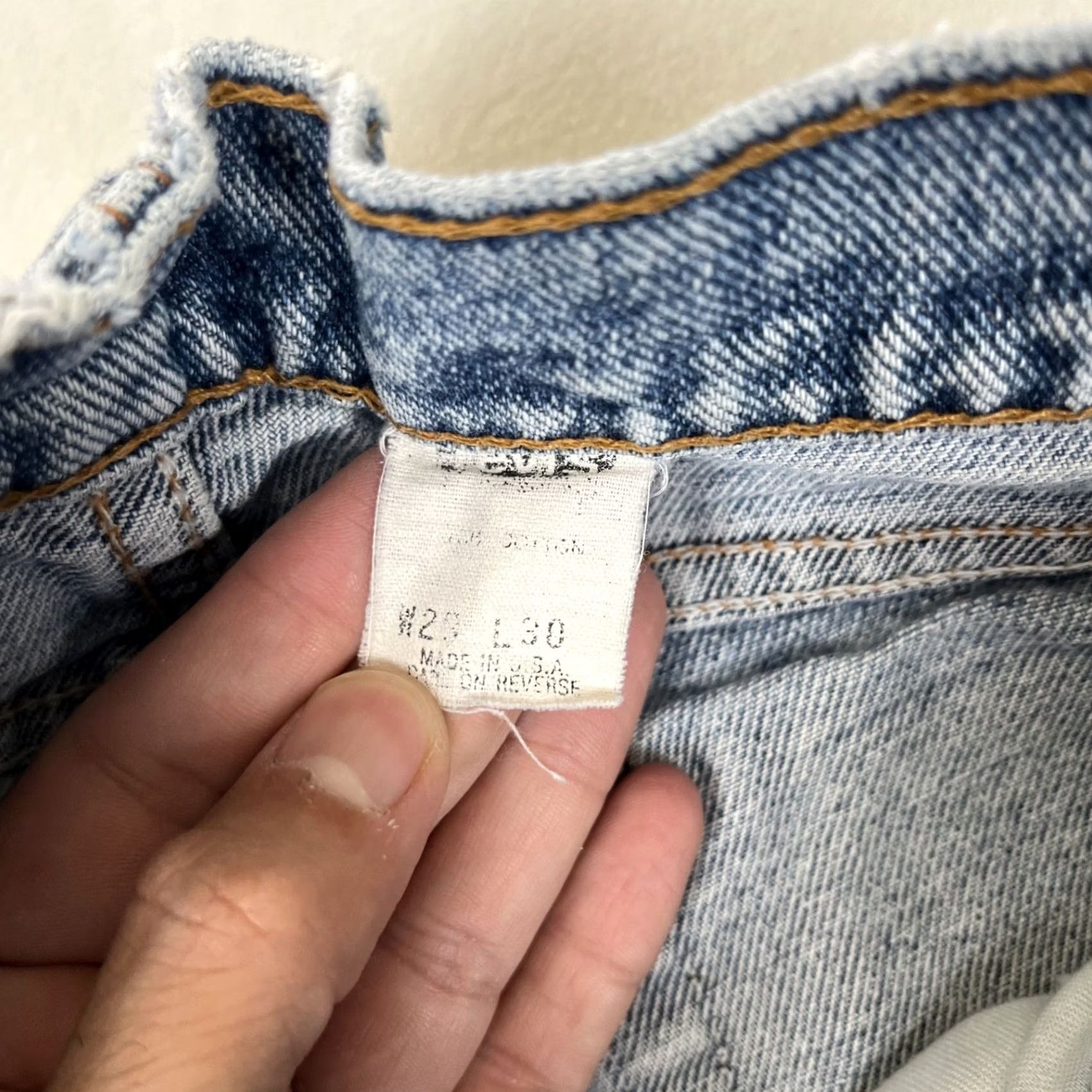 Levi's VINTAGE Levi’s 550 Jeans Jeans 28x30 Denim Blue 90s Grunge USA Levi’s 550 Jeans Mens 5-Pocket Distressed Light Wash Regular Fit Size US 28 / EU 44 - 5 Thumbnail