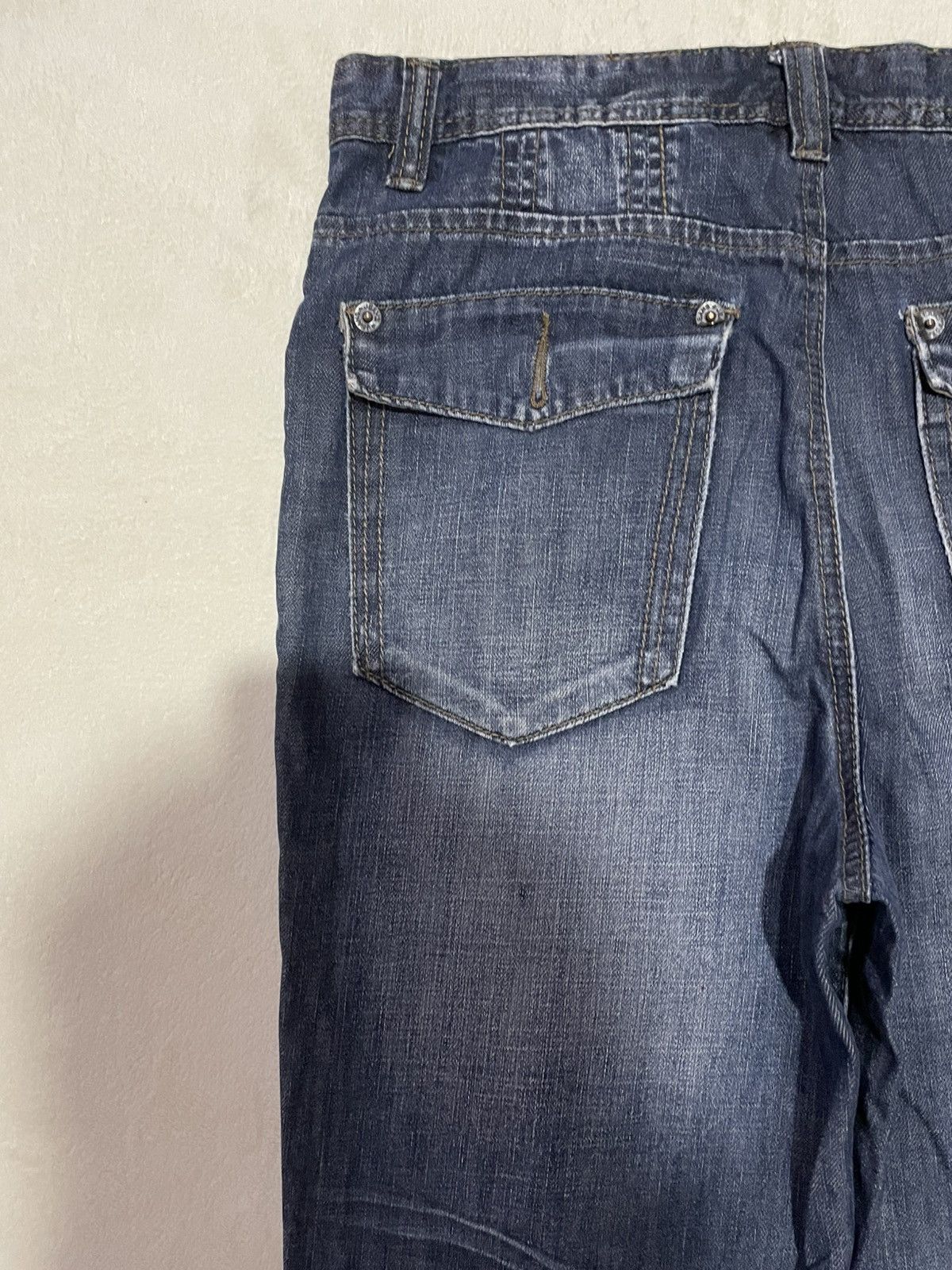 Giovanni Valentino Vintage Giovanni Valentino Mudwash Distressed Denim Jeans Size US 32 / EU 48 - 14 Thumbnail