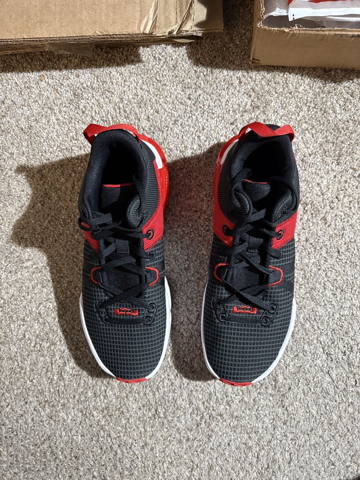 Nike Nike LeBron Witness 7 Bred Size US 11.5 / EU 44-45 - 3 Thumbnail