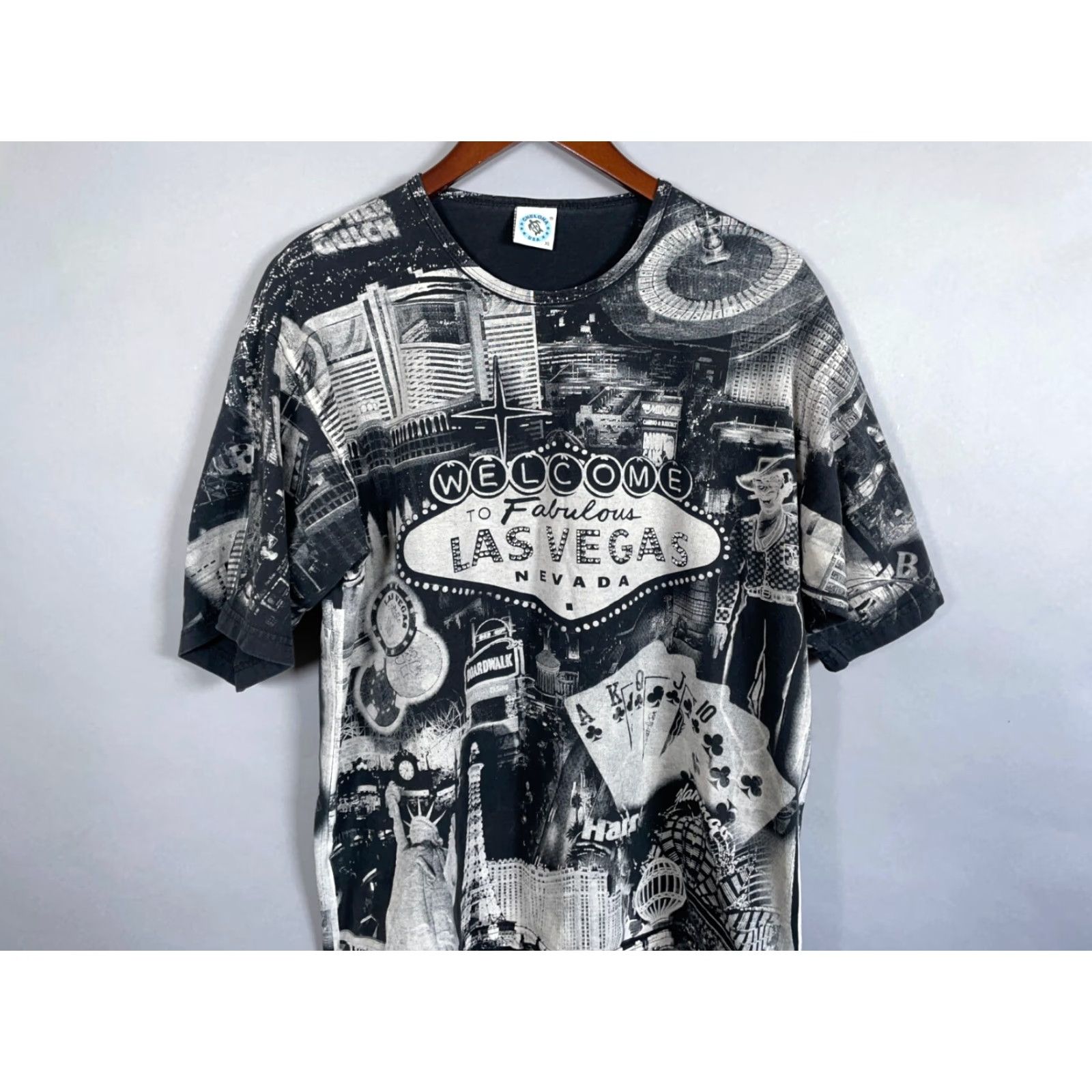 Vintage VINTAGE Chelona USA Las Vegas T-Shirt All Over Print Rhinestone Cotton Adult Large Black City Retro Size US L / EU 52-54 / 3 - 4 Thumbnail