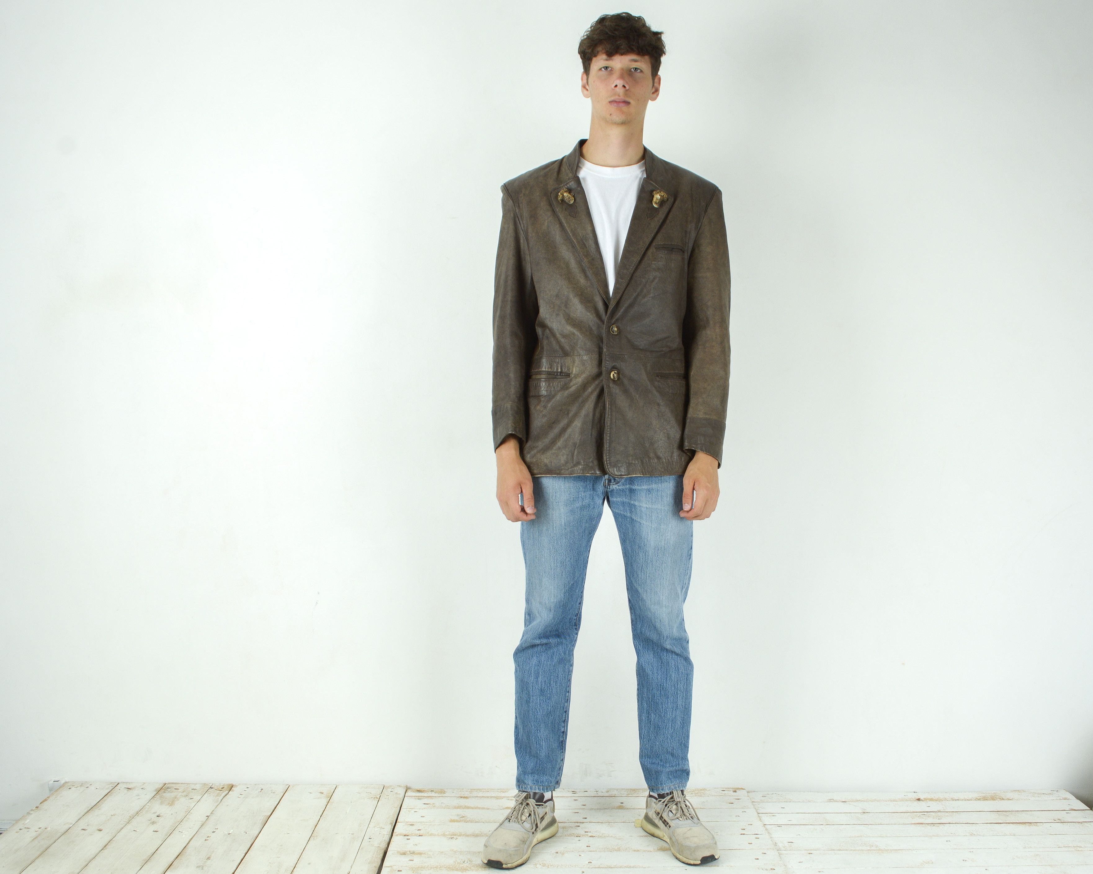Vintage Real Bone Button leather blazer UK 40 US Trachten Jacket M Size US M / EU 48-50 / 2 - 2 Thumbnail