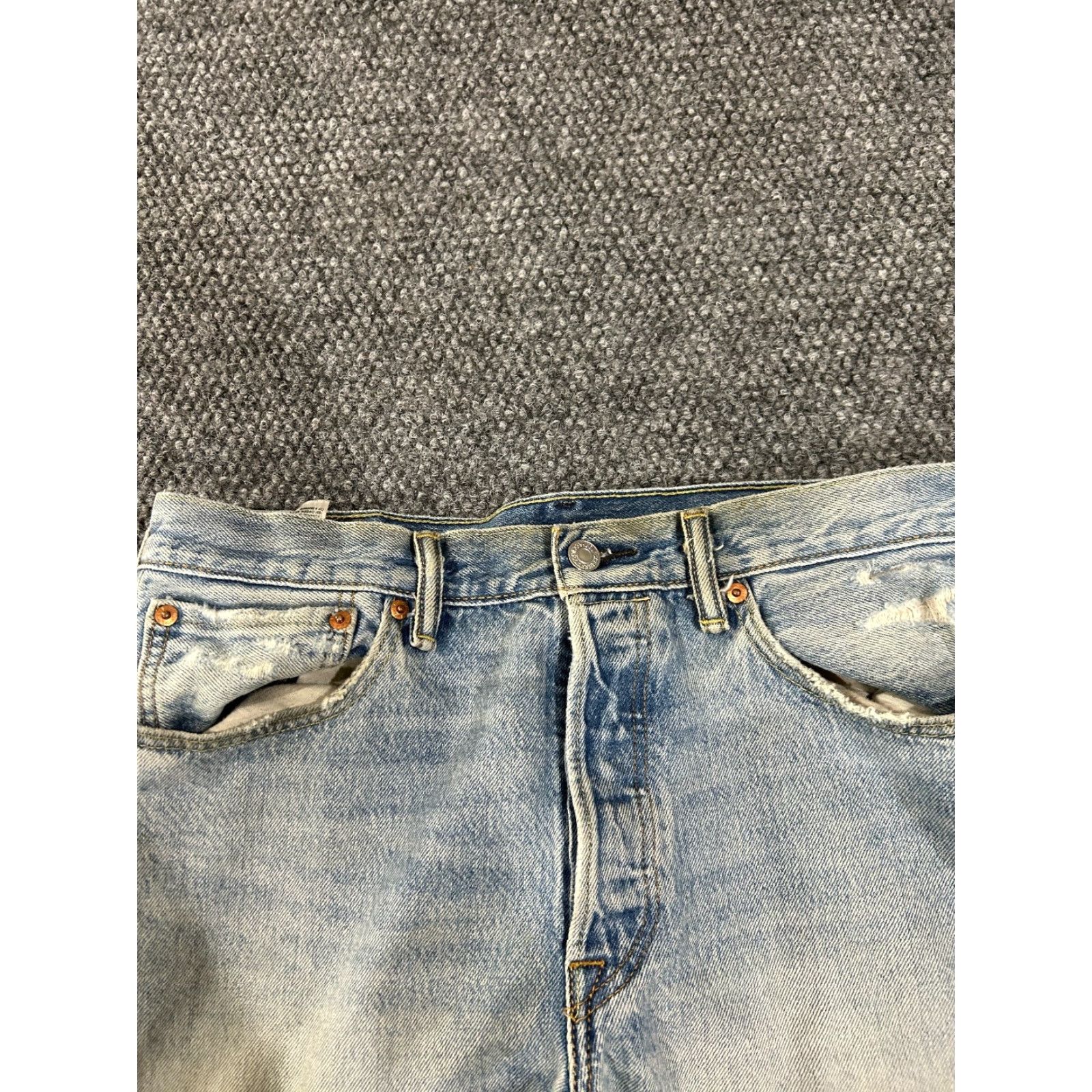 Levi's Levi's 501 Jeans Mens 34x32 Blue Button Fly Med Wash Denim Pants Regular Fit Straight Pockets 5-Pocket Design Size US 34 / EU 50 - 4 Thumbnail
