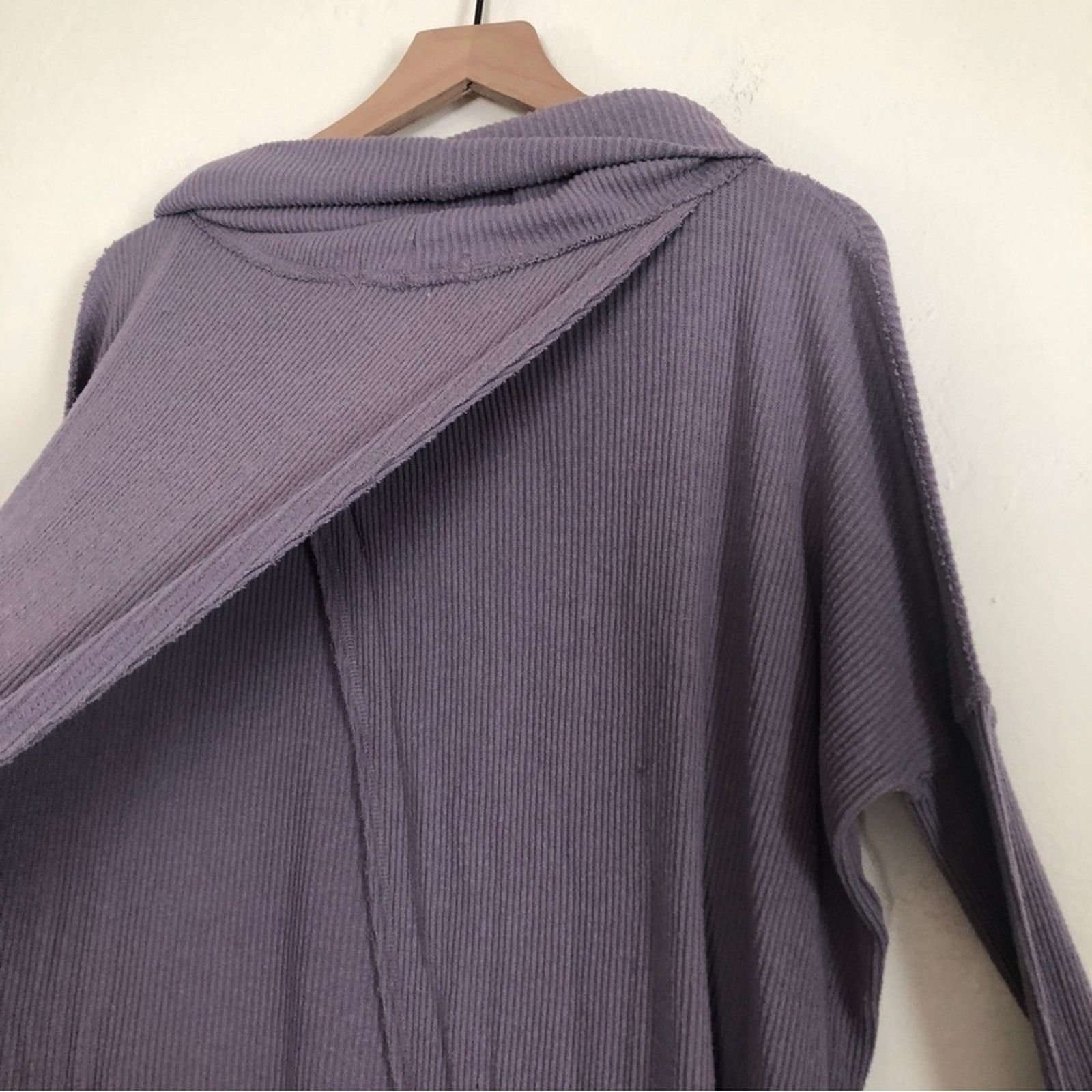 Free People Free People We the Free Purple Long Sleeve Cowl Neck Sweater Size S / US 4 / IT 40 - 10 Thumbnail