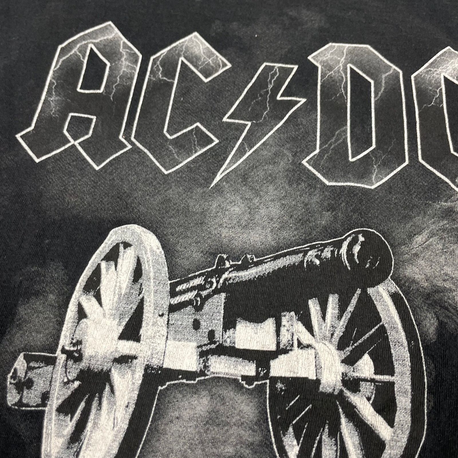 Fruit Of The Loom Vintage AC/DC Me Salute You T Shirt Size XXL Black Size XXL / US 16-18 / IT 52-54 - 5 Thumbnail