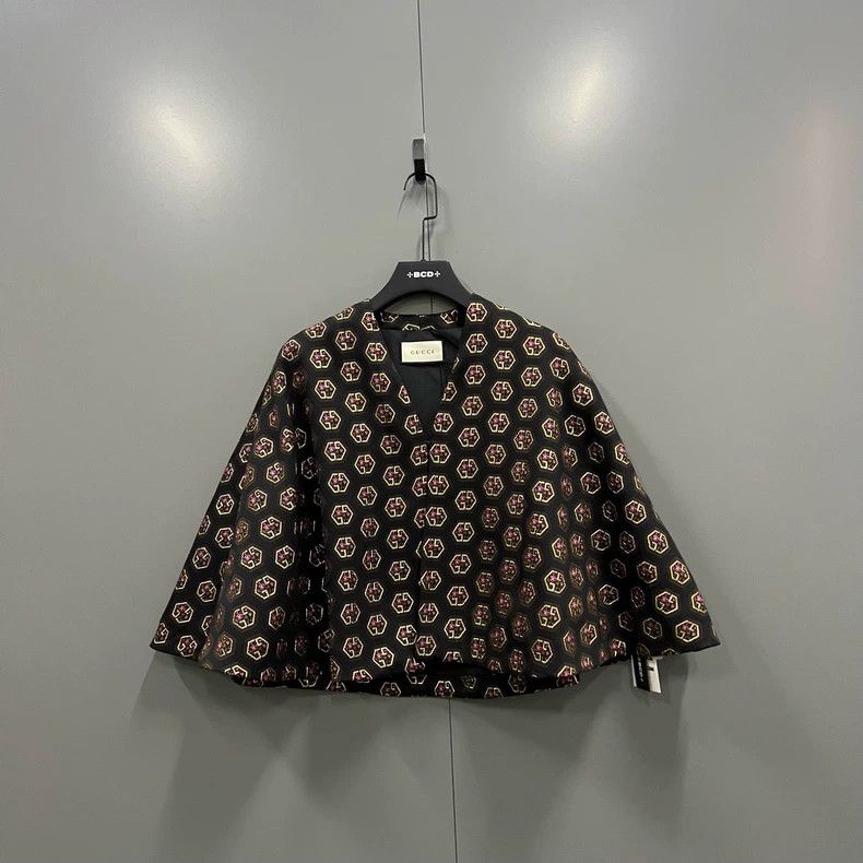 Gucci Gucci Full-print cloak jacket 2503-Nextarrow Size M / US 6-8 / IT 42-44 - 1 Thumbnail