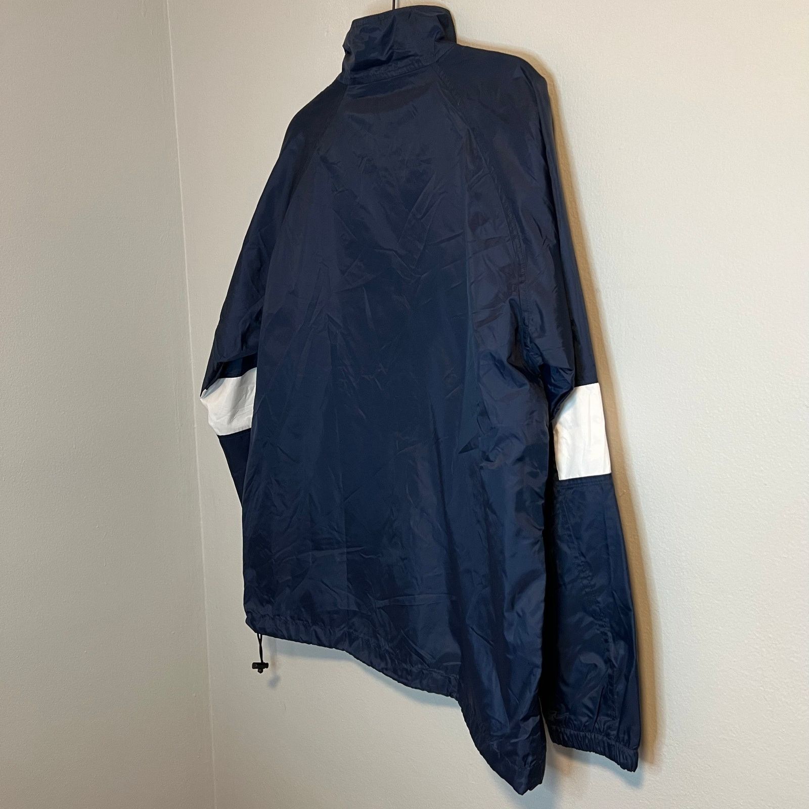 Nike Vintage W Football Nike Team Windbreaker NCAA Mens Size L Size US L / EU 52-54 / 3 - 12 Thumbnail